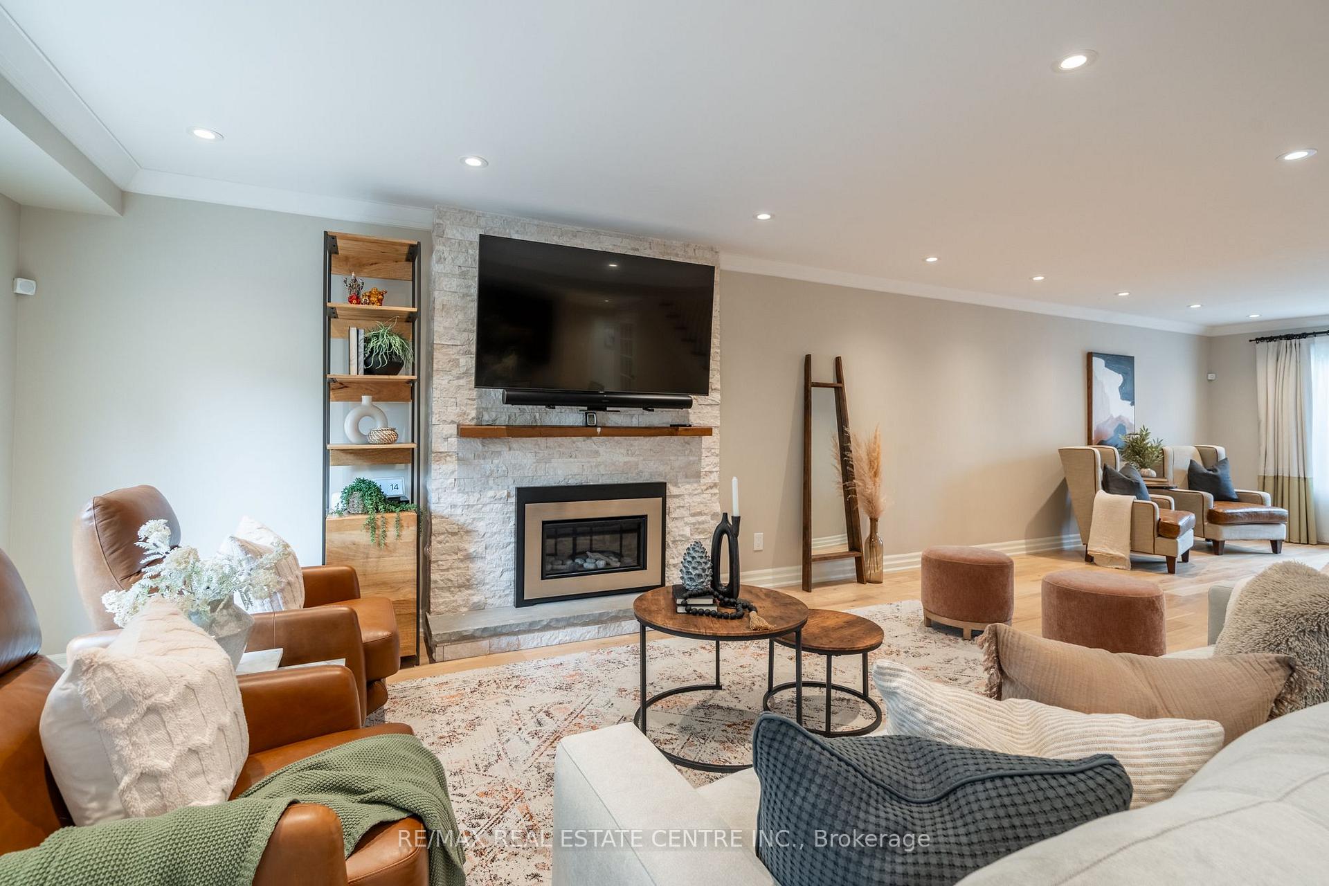 Photo 8 of 2064 Trillium Court, Burlington, Headon — HOMEH