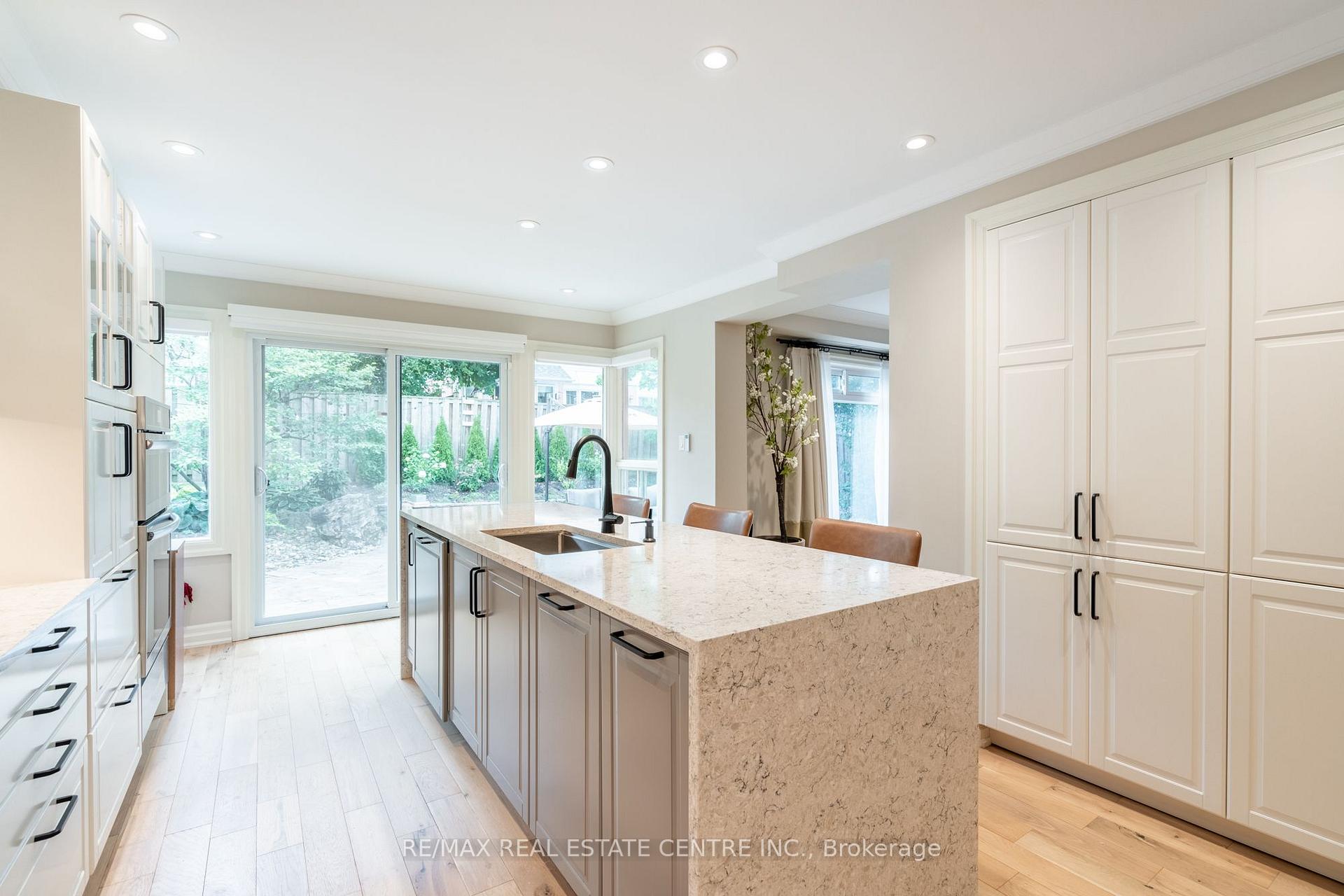 Photo 18 of 2064 Trillium Court, Burlington, Headon — HOMEH