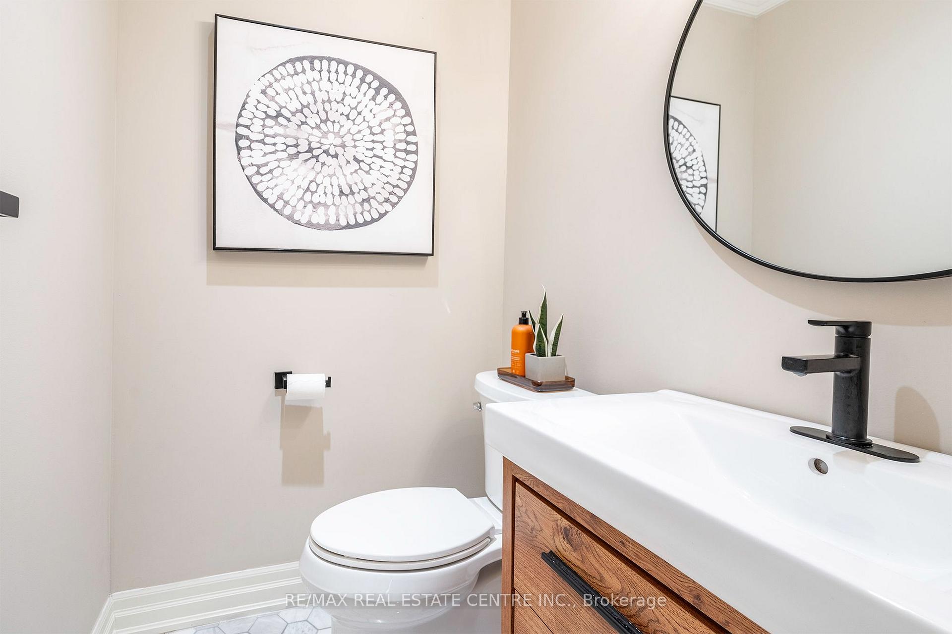Photo 19 of 2064 Trillium Court, Burlington, Headon — HOMEH