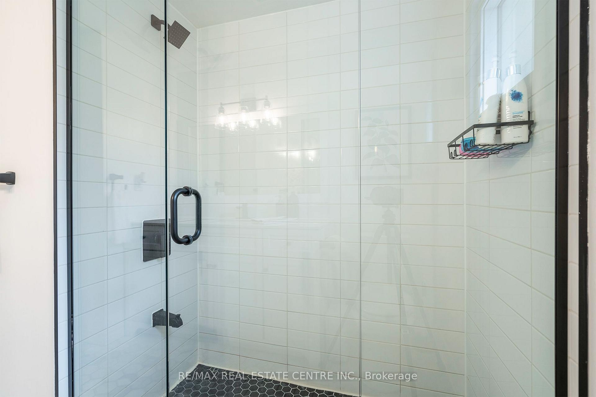 Photo 29 of 2064 Trillium Court, Burlington, Headon — HOMEH