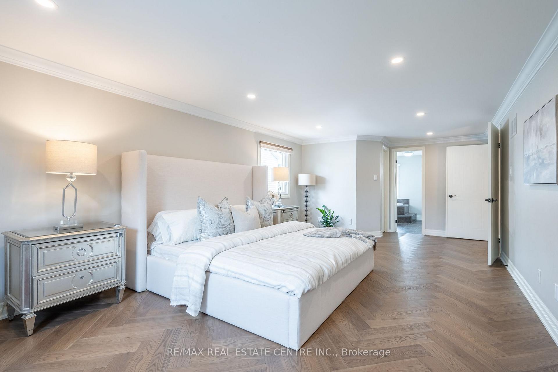 Photo 31 of 2064 Trillium Court, Burlington, Headon — HOMEH