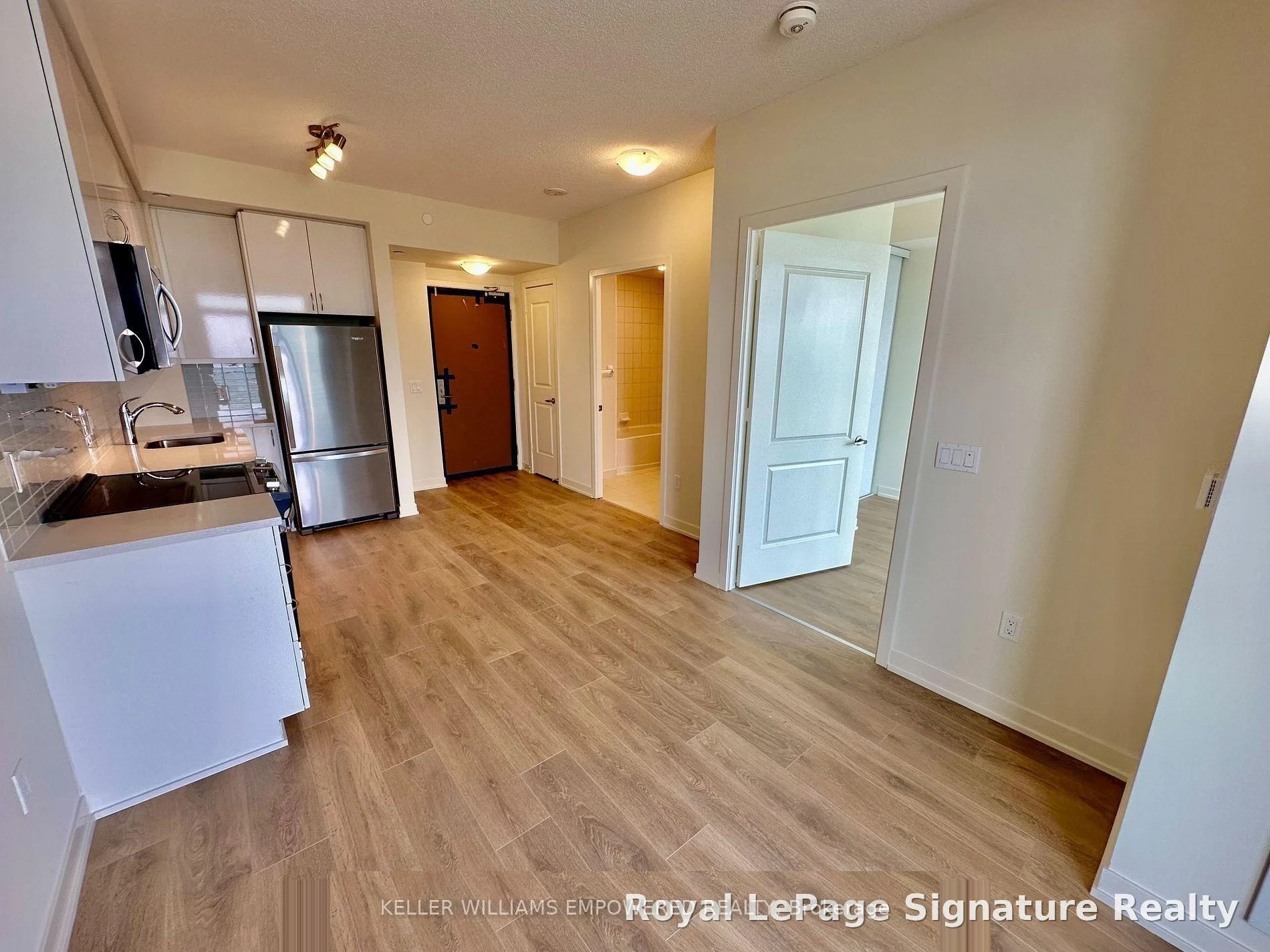 Photo 3 of Unit 4809, 38 Annie Craig Drive, Etobicoke, Mimico — HOMEH
