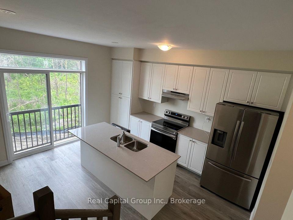 Photo 4 of Unit 35, 185 Bedrock Drive, Hamilton, Stoney Creek Mountain — HOMEH