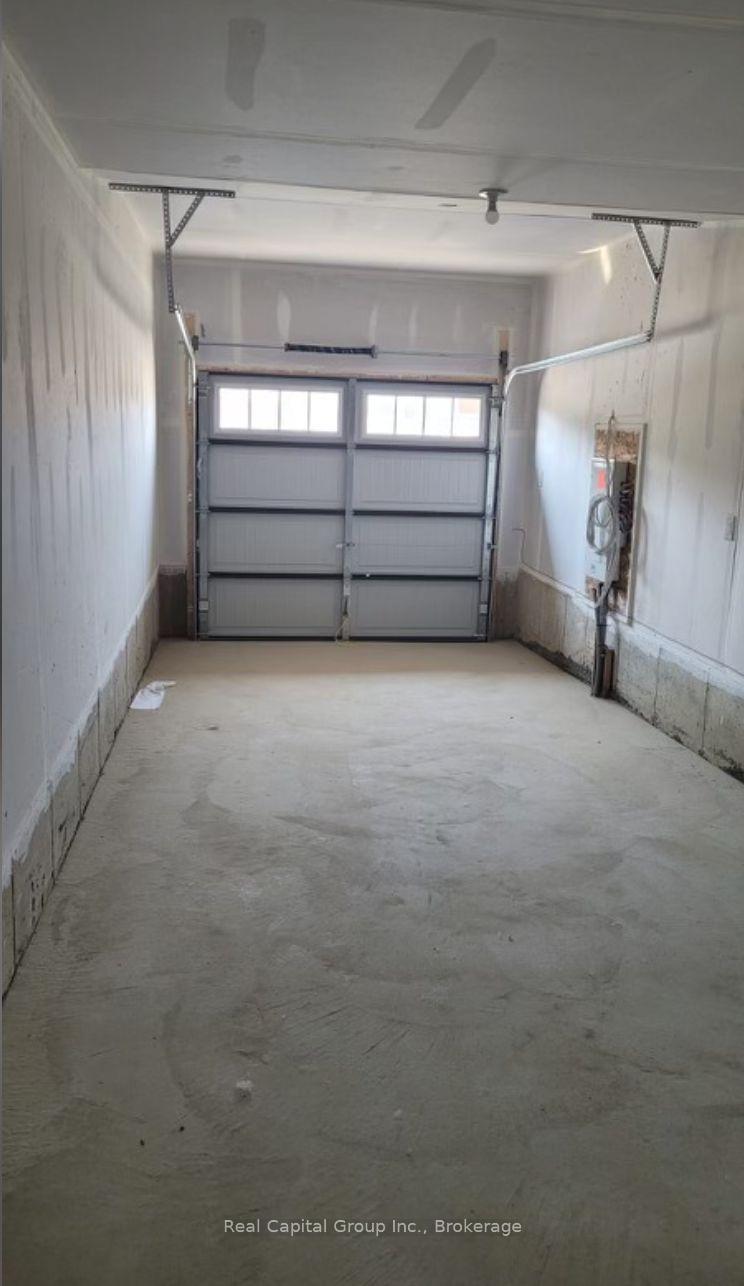 Photo 15 of Unit 35, 185 Bedrock Drive, Hamilton, Stoney Creek Mountain — HOMEH