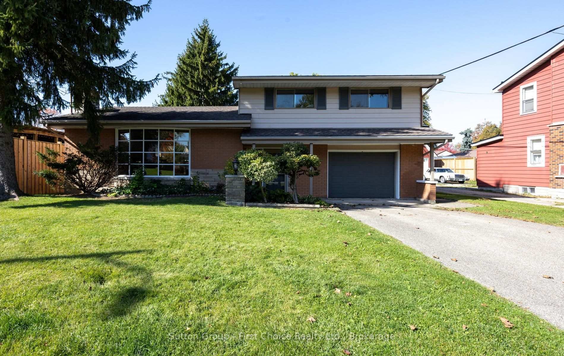 Photo 1 of 12 McCulloch Street, Stratford — HOMEH