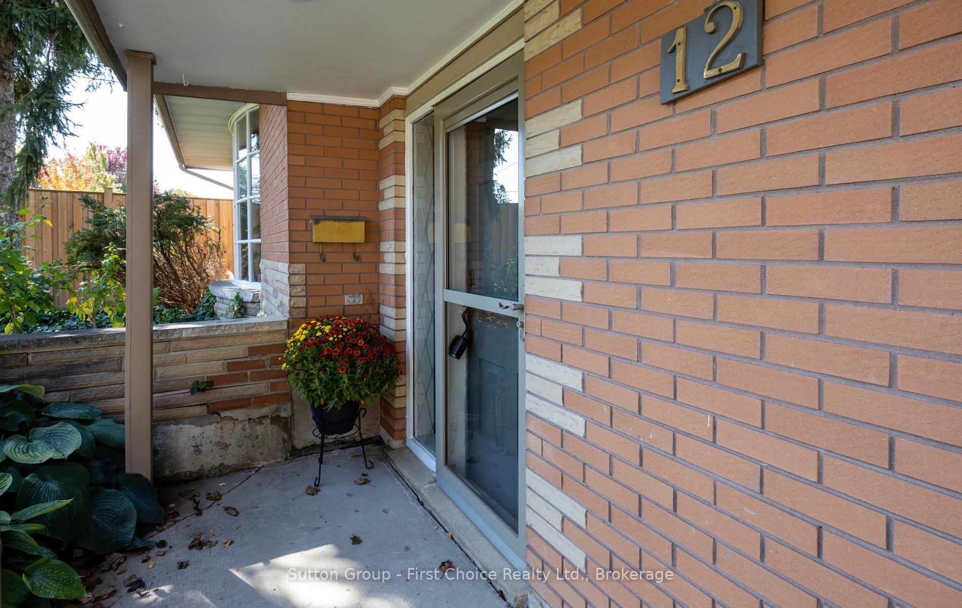 Photo 4 of 12 McCulloch Street, Stratford — HOMEH