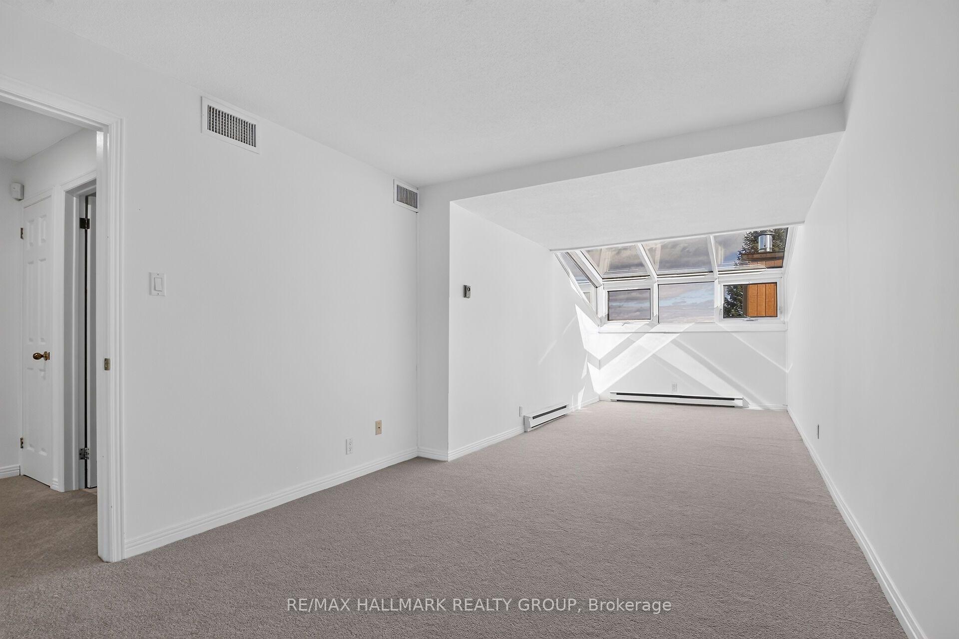 Photo 21 of Unit 12, 207 Stratas Court, Ottawa, Kanata - Katimavik — HOMEH