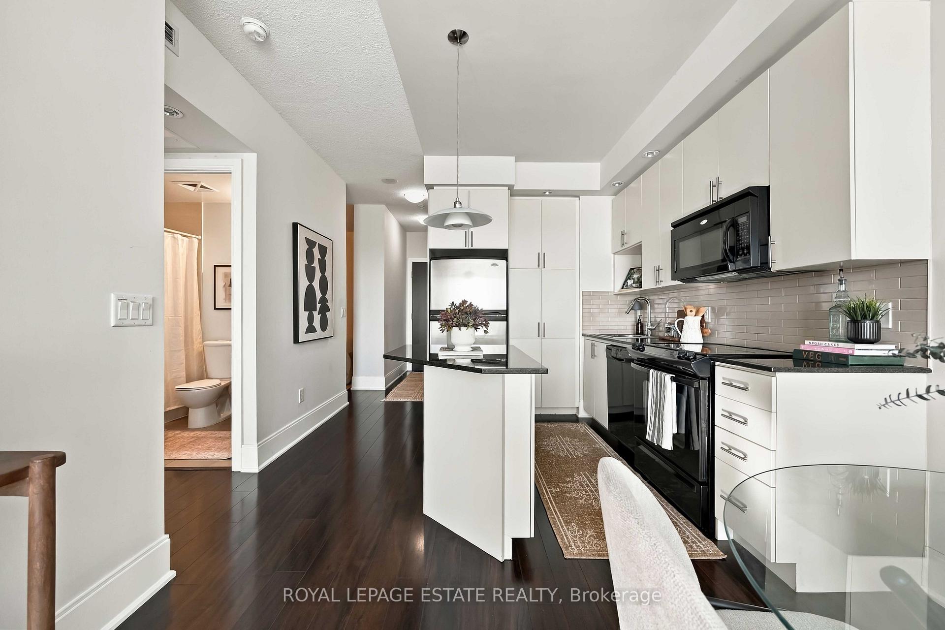 Photo 2 of Unit 604, 181 Wynford Drive, North York, Banbury-Don Mills — HOMEH