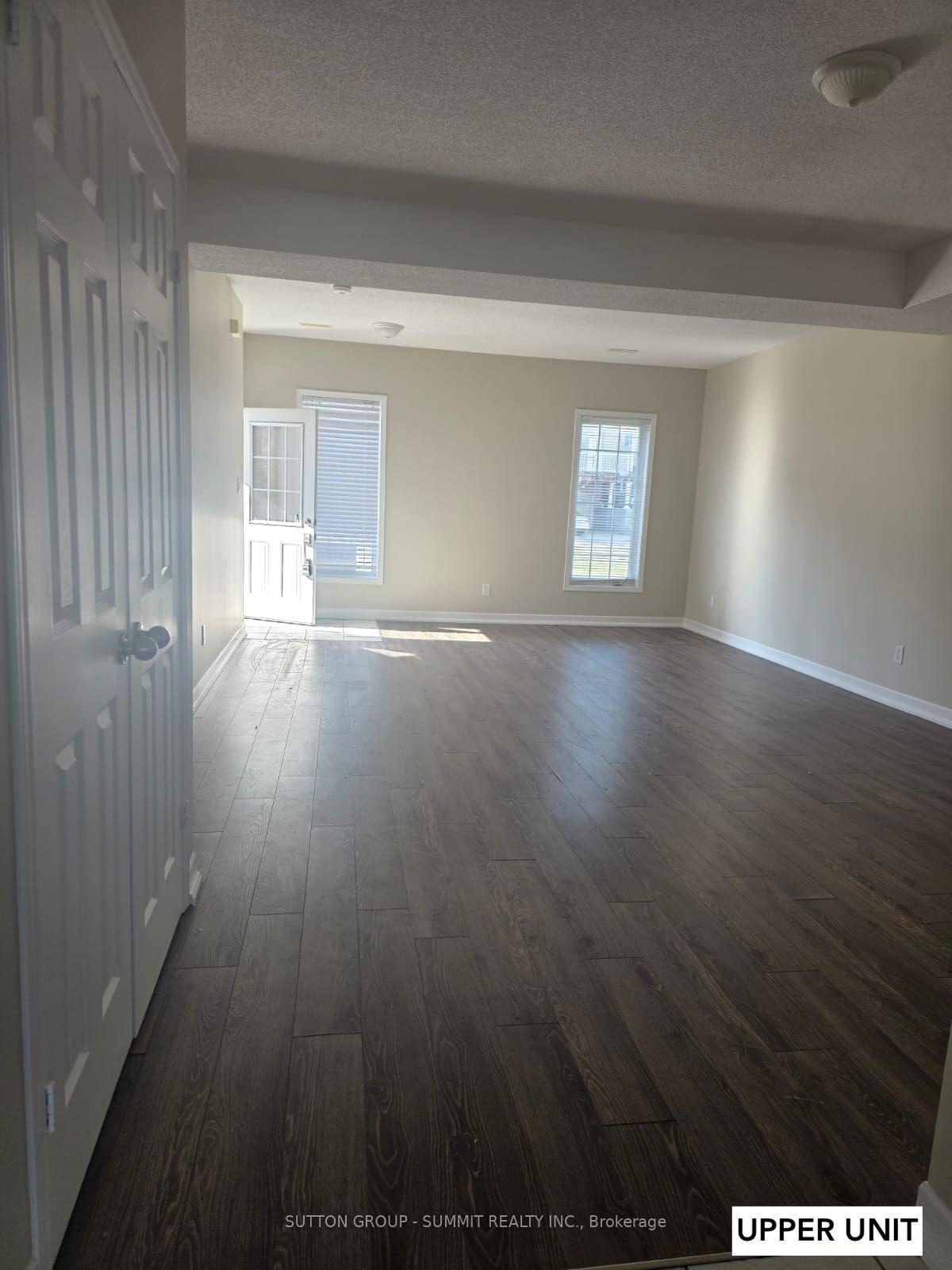 Photo 2 of 329 Edgehill Drive, Barrie, Edgehill Drive — HOMEH