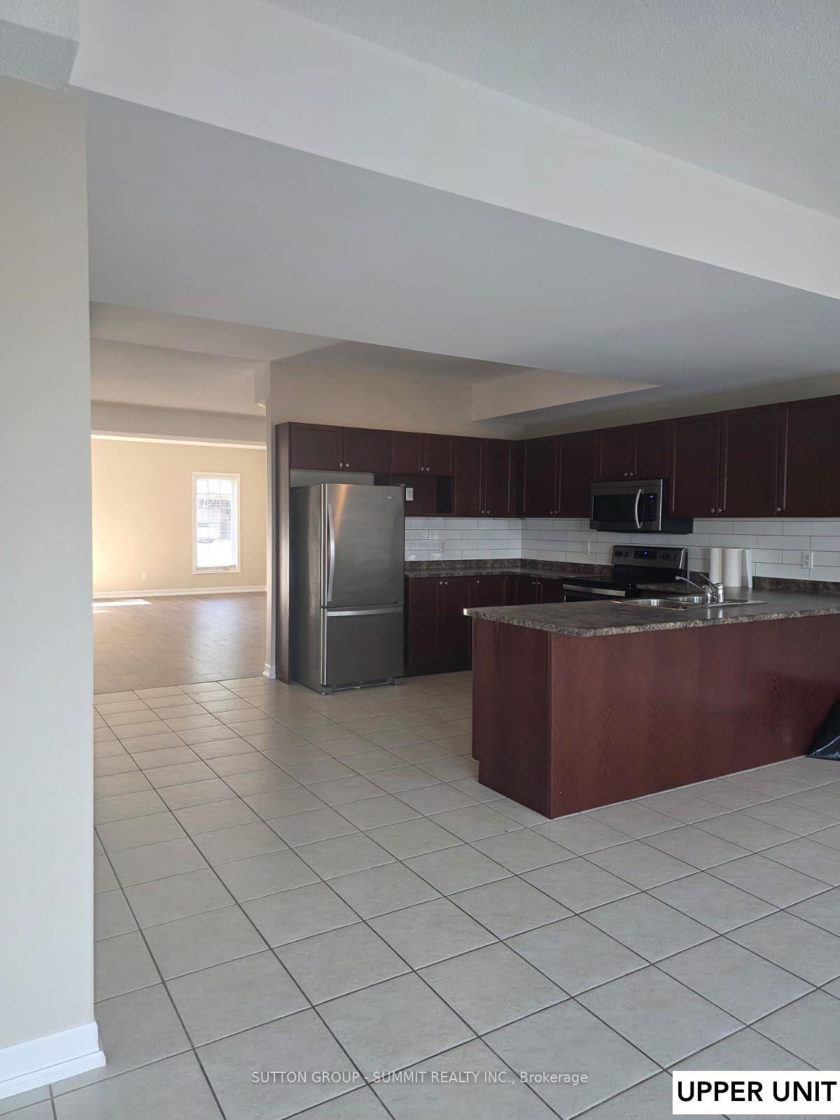 Photo 3 of 329 Edgehill Drive, Barrie, Edgehill Drive — HOMEH