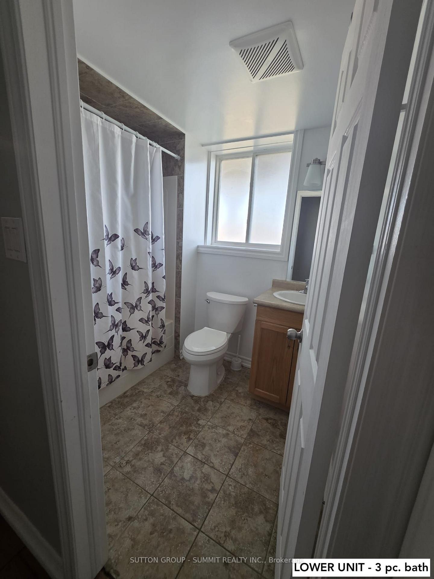 Photo 21 of 329 Edgehill Drive, Barrie, Edgehill Drive — HOMEH