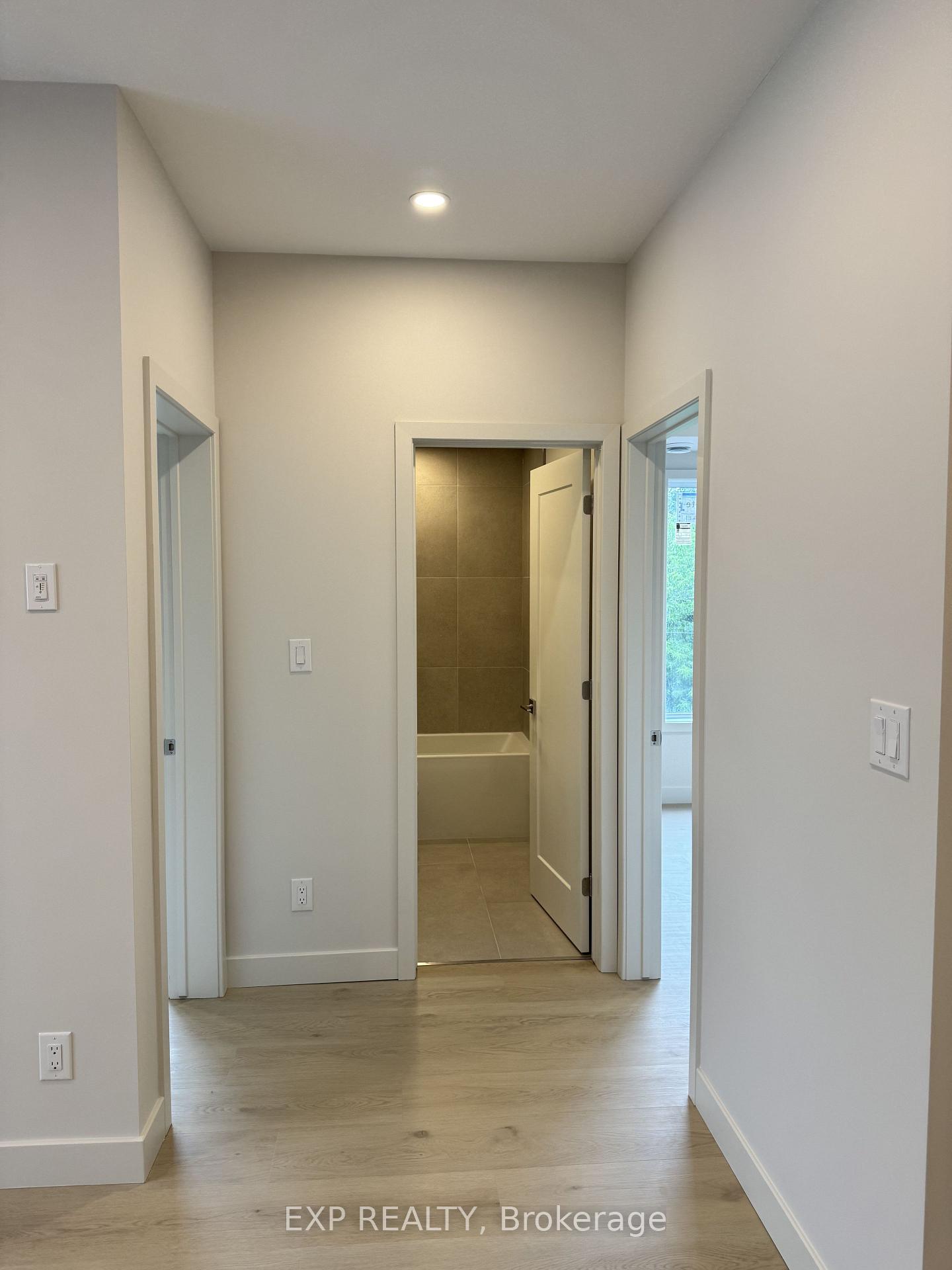Photo 6 of Unit 6, 1301 Dorchester Avenue, Ottawa, Carlington — HOMEH