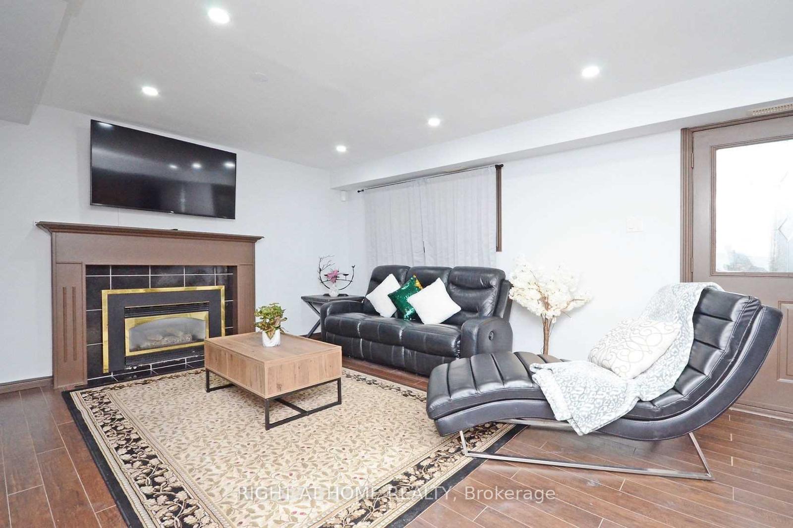 Photo 17 of 7123 Barto Crescent, Niagara Falls, Marineland — HOMEH