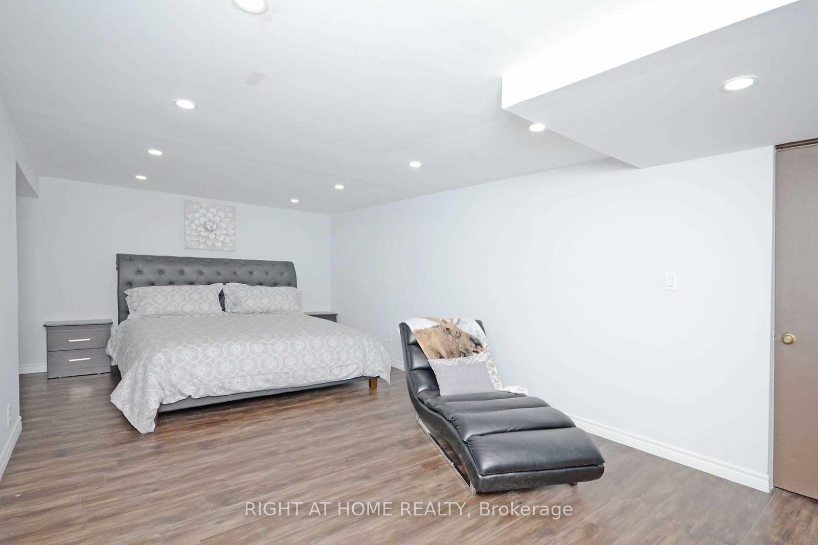 Photo 19 of 7123 Barto Crescent, Niagara Falls, Marineland — HOMEH