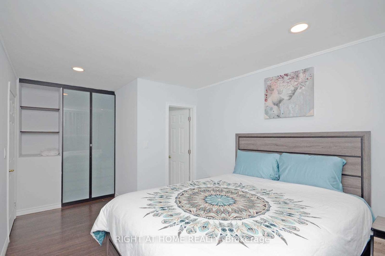 Photo 21 of 7123 Barto Crescent, Niagara Falls, Marineland — HOMEH