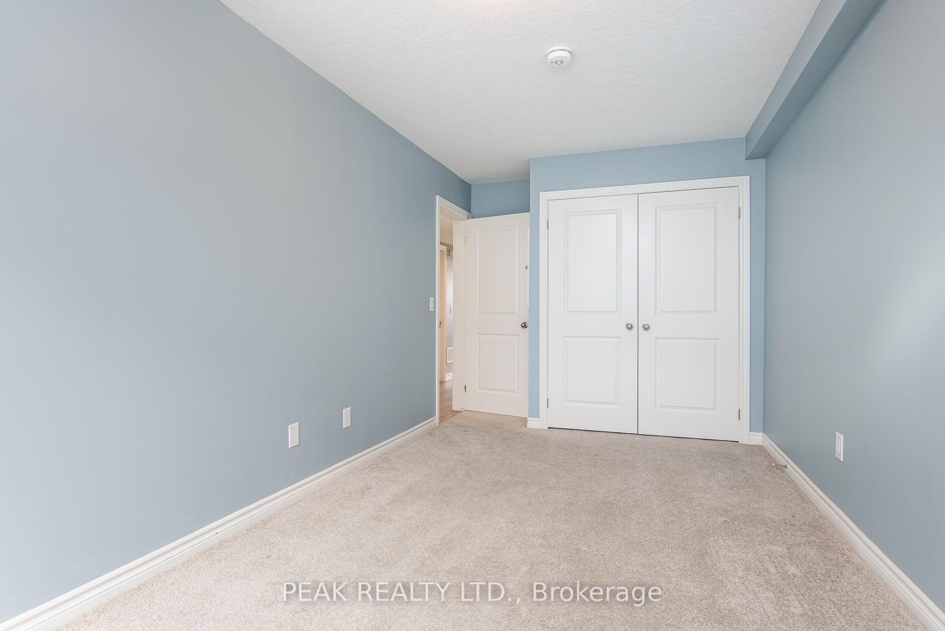 Photo 16 of 243 Chapel Hill Drive, Kitchener, Brigadoon — HOMEH