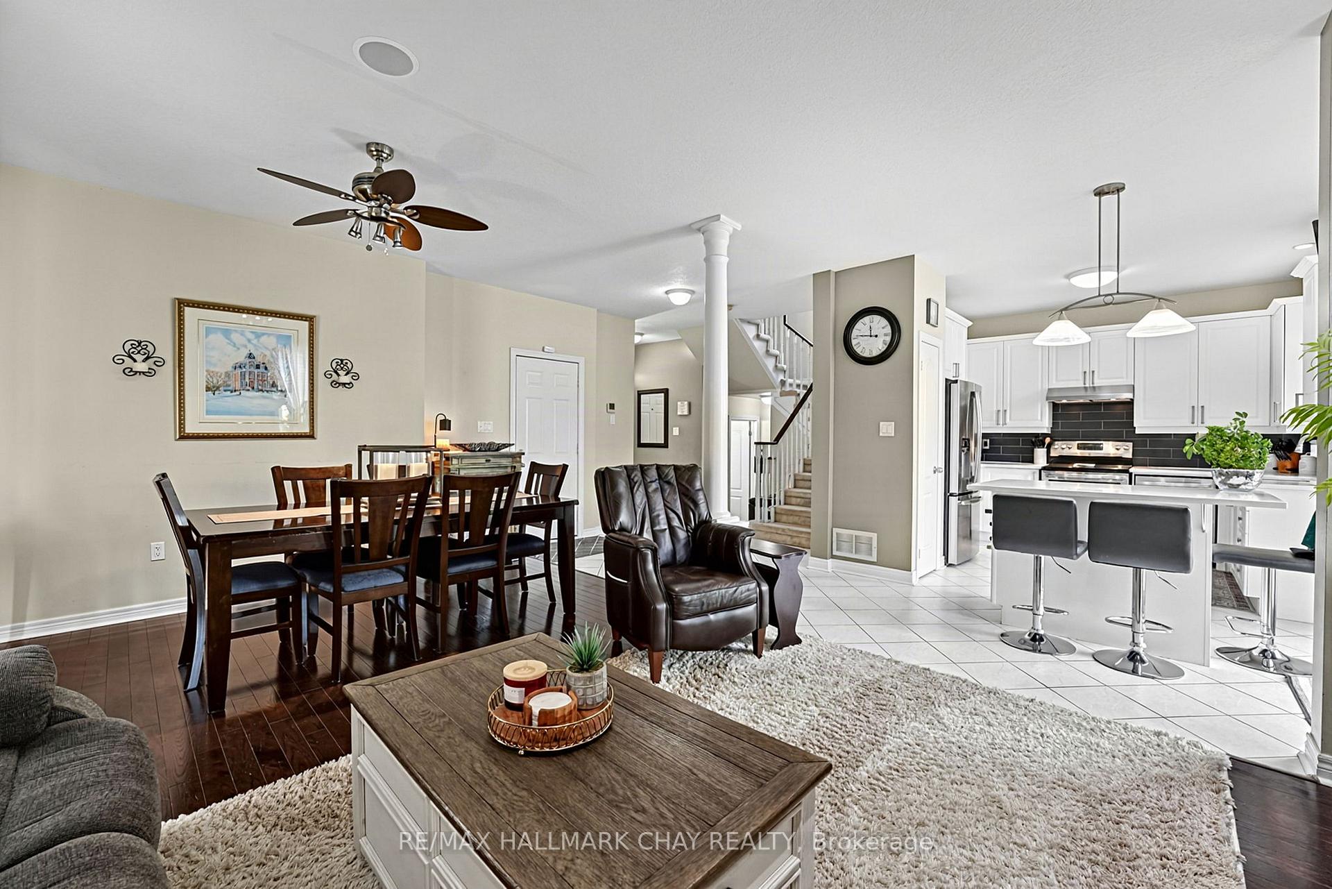 Photo 15 of 14 Strathmore Place, Barrie, Innis-Shore — HOMEH