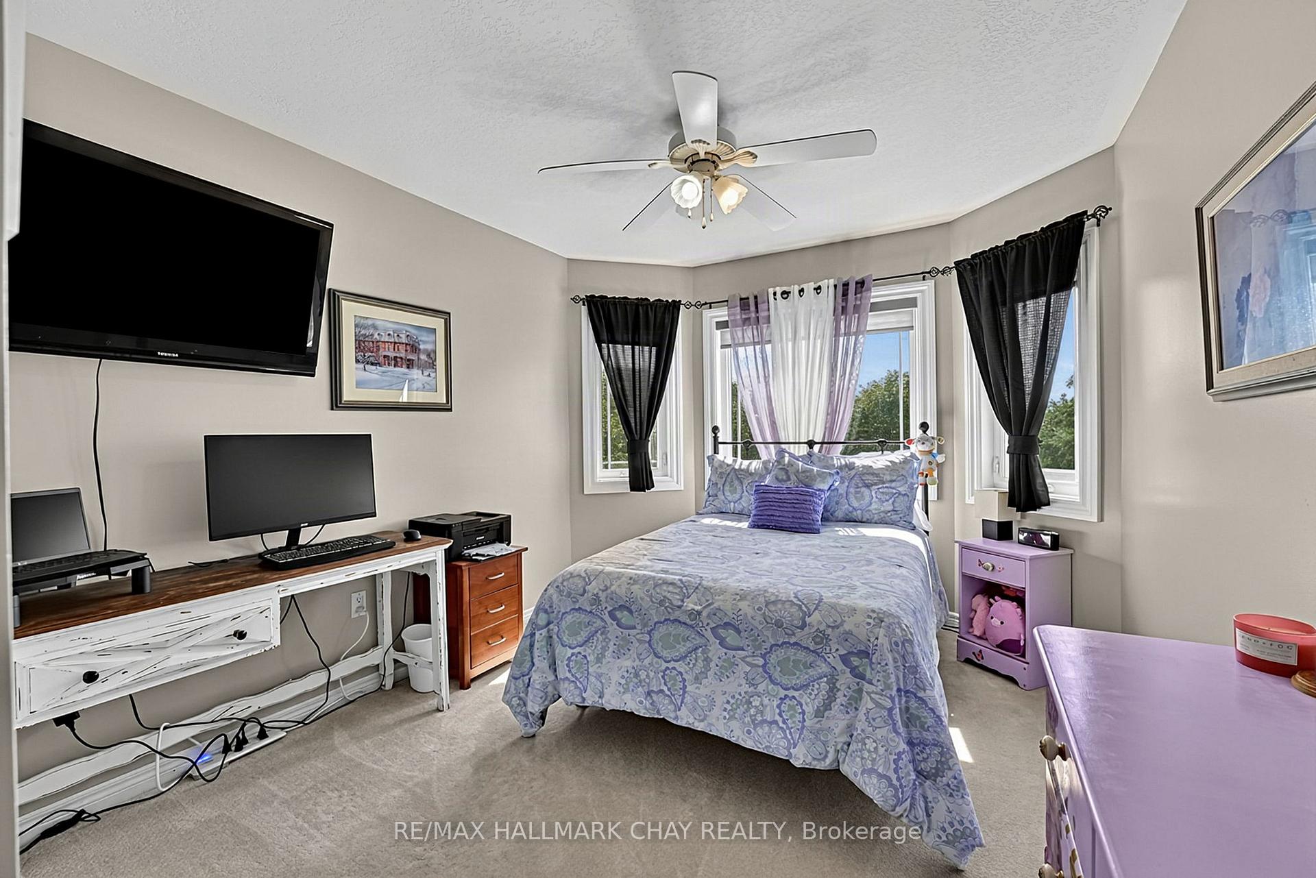 Photo 21 of 14 Strathmore Place, Barrie, Innis-Shore — HOMEH