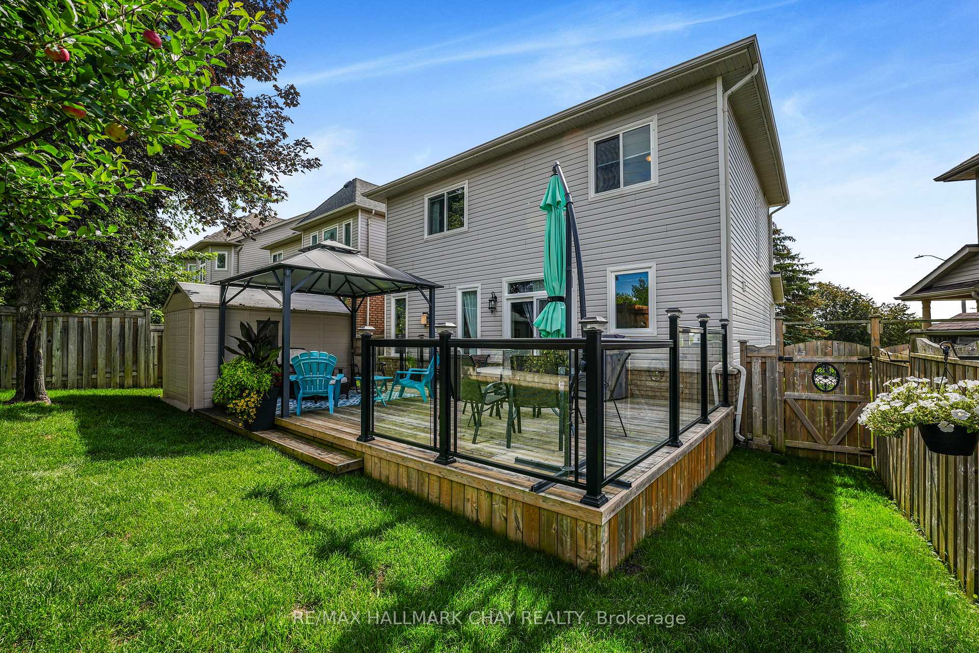 Photo 30 of 14 Strathmore Place, Barrie, Innis-Shore — HOMEH