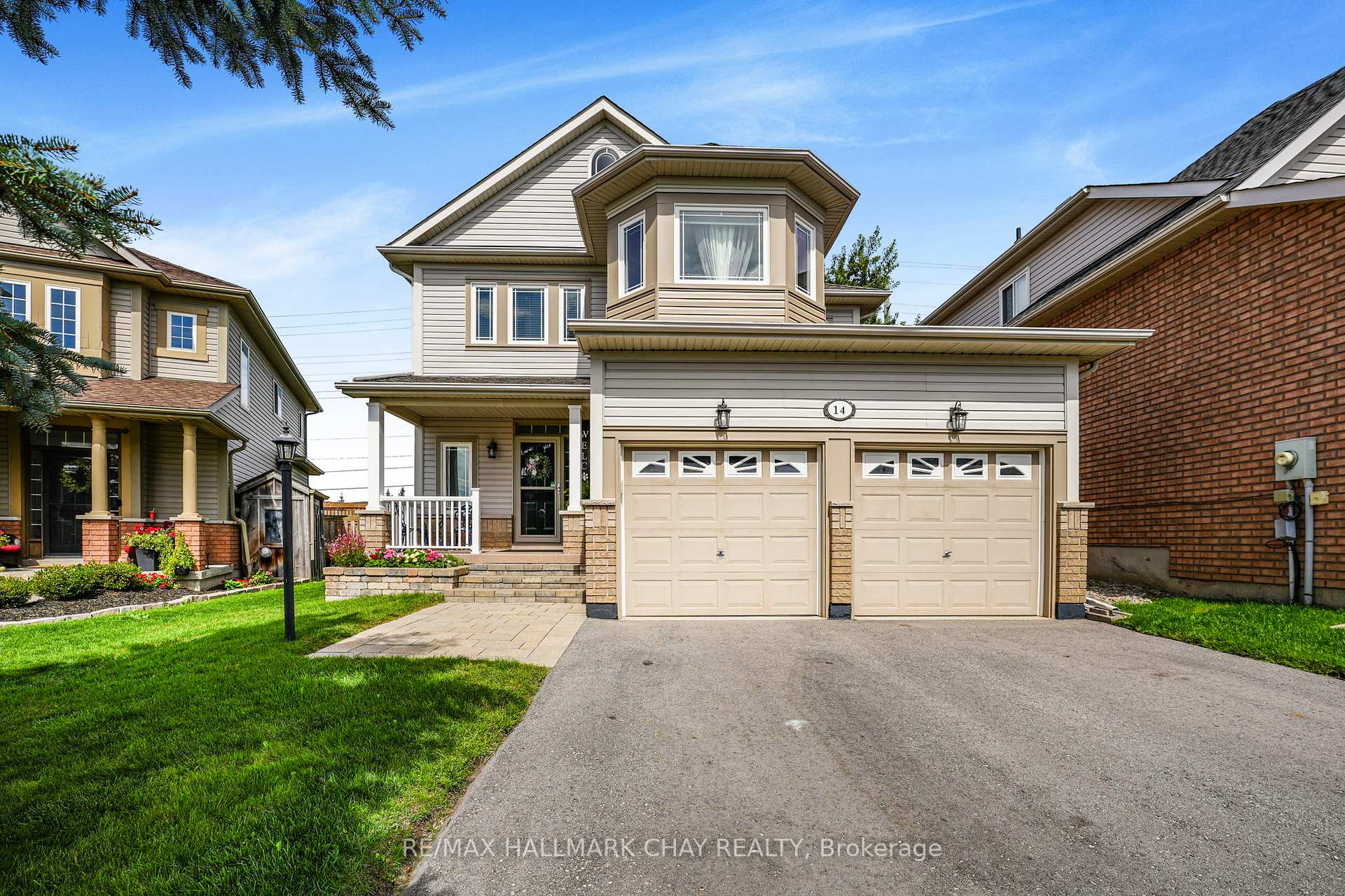 Photo 34 of 14 Strathmore Place, Barrie, Innis-Shore — HOMEH
