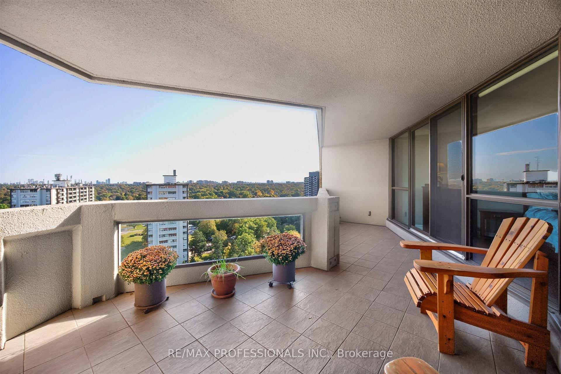 Photo 17 of Unit 1807, 2000 Islington Avenue, Etobicoke, Kingsview Village-The Westway — HOMEH