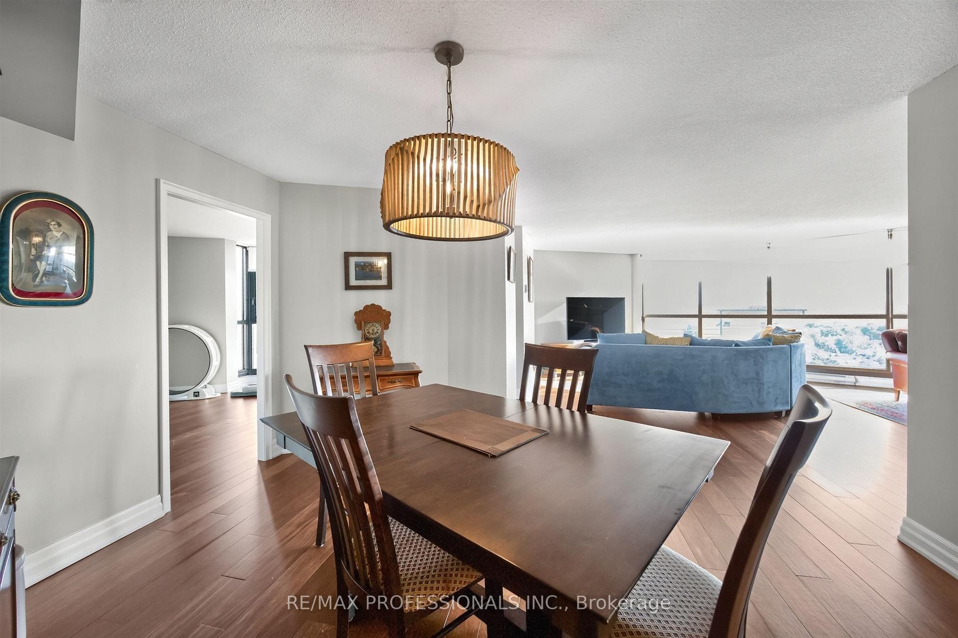 Photo 20 of Unit 1807, 2000 Islington Avenue, Etobicoke, Kingsview Village-The Westway — HOMEH