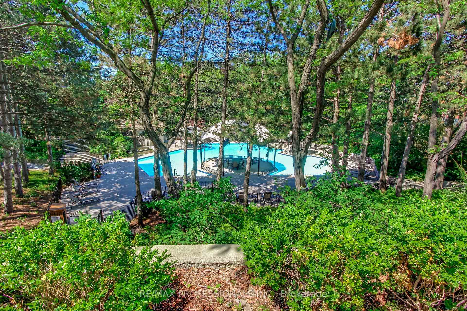 Photo 32 of Unit 1807, 2000 Islington Avenue, Etobicoke, Kingsview Village-The Westway — HOMEH