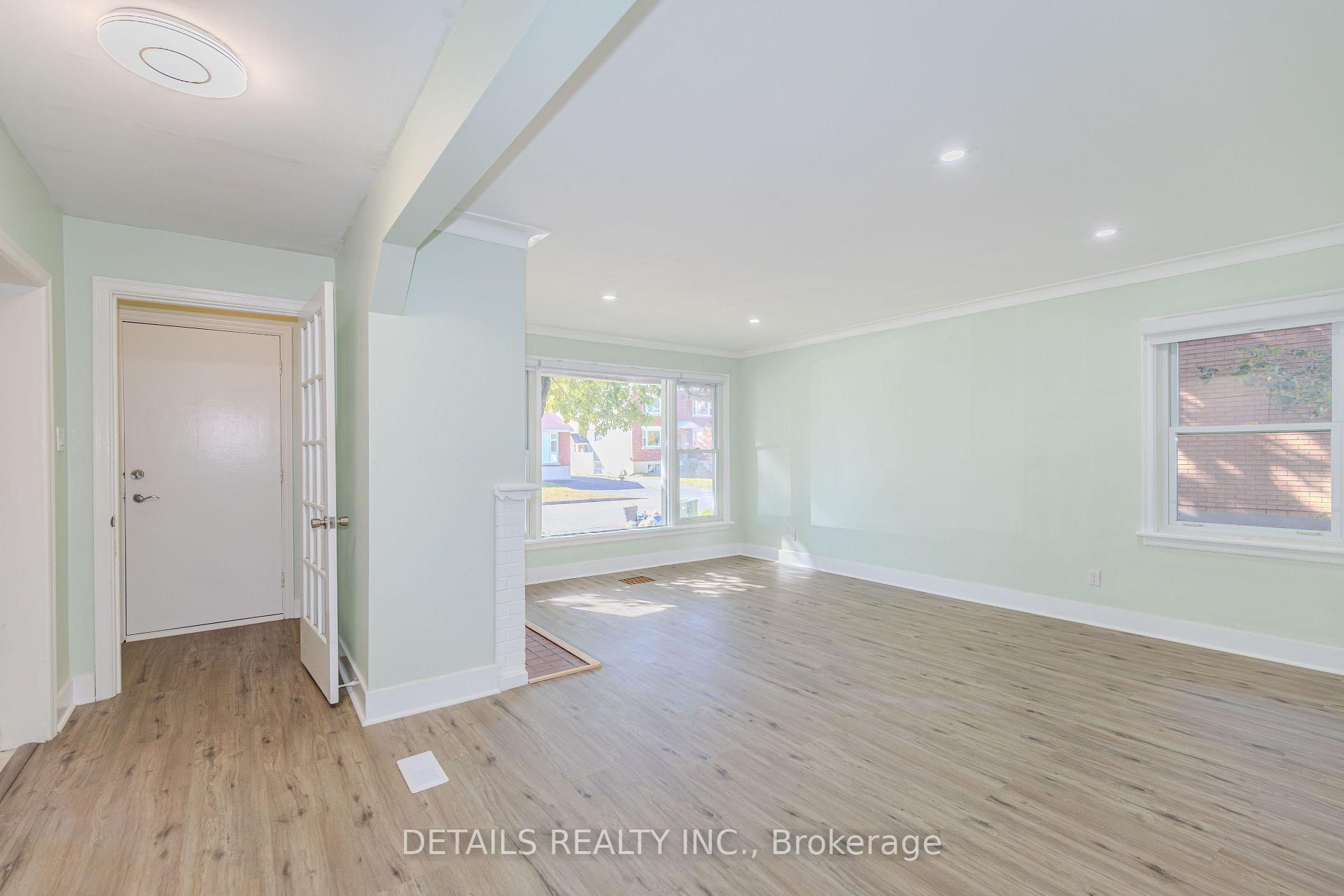Photo 4 of 285 Columbus Avenue, Ottawa, Overbrook/Castle Heights — HOMEH