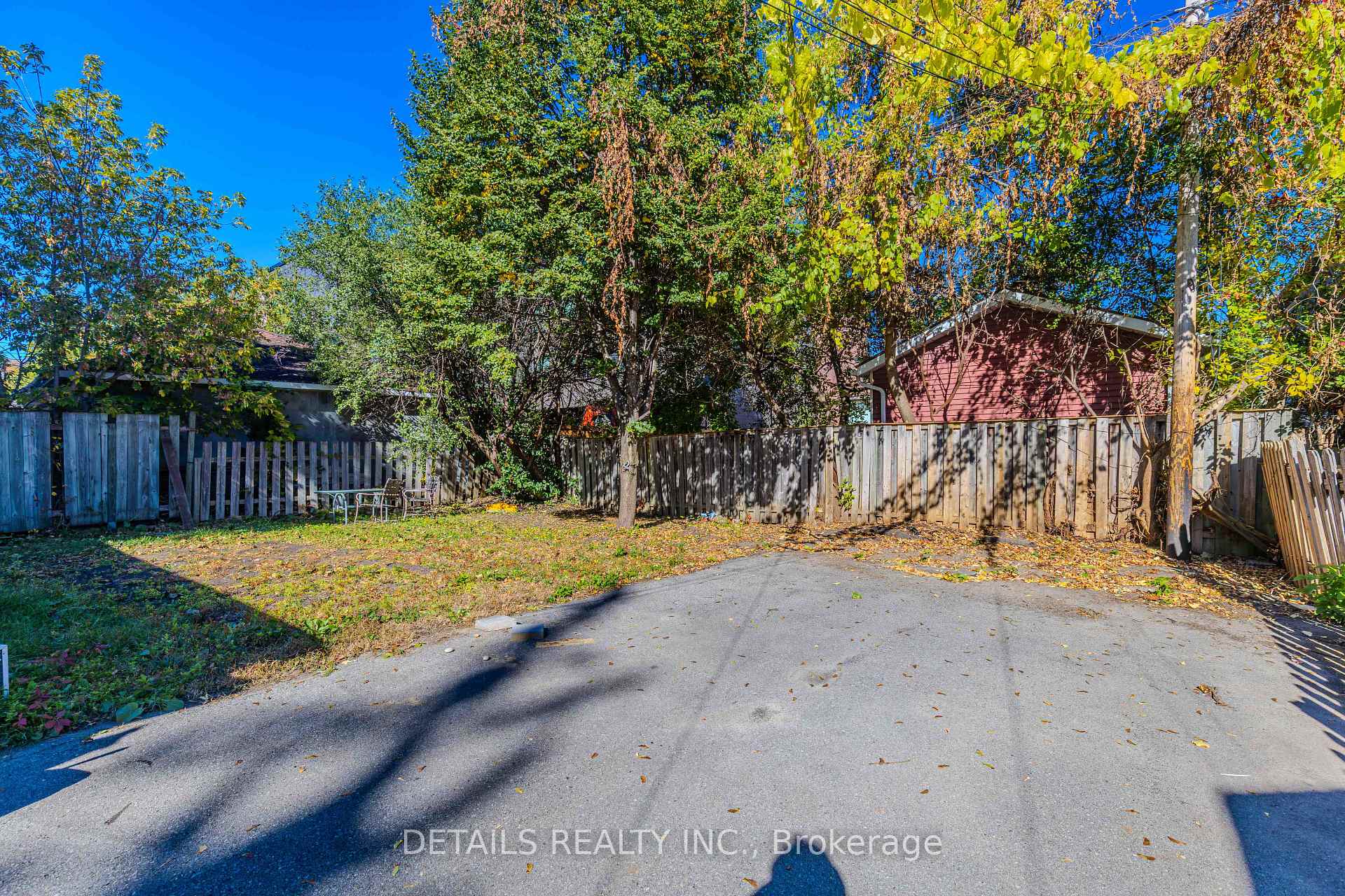 Photo 36 of 285 Columbus Avenue, Ottawa, Overbrook/Castle Heights — HOMEH