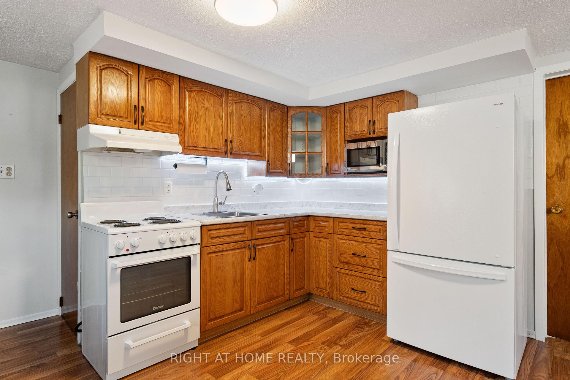 Photo 12 of 335 Talbot Street E, Aylmer — HOMEH