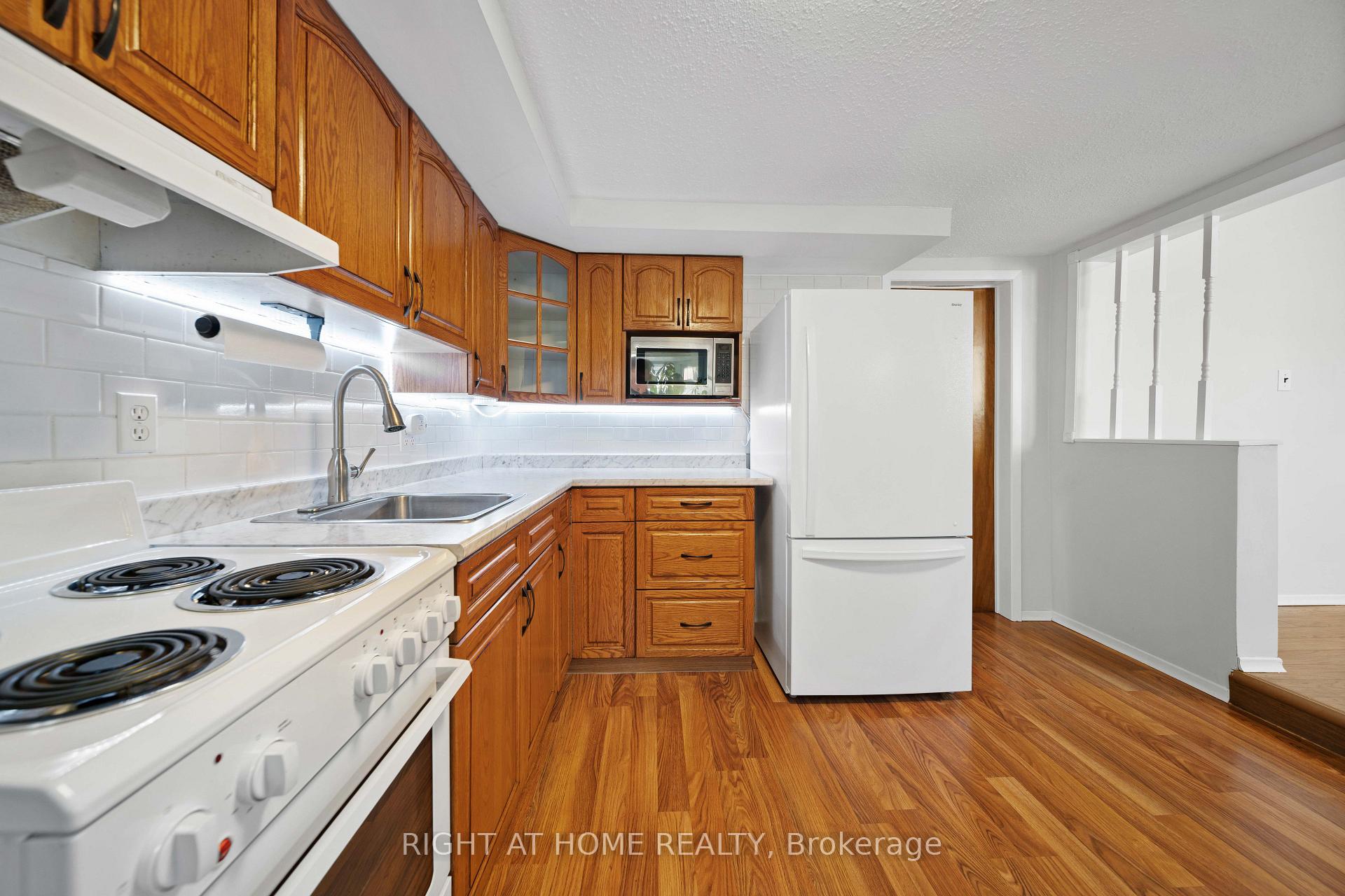 Photo 14 of 335 Talbot Street E, Aylmer — HOMEH