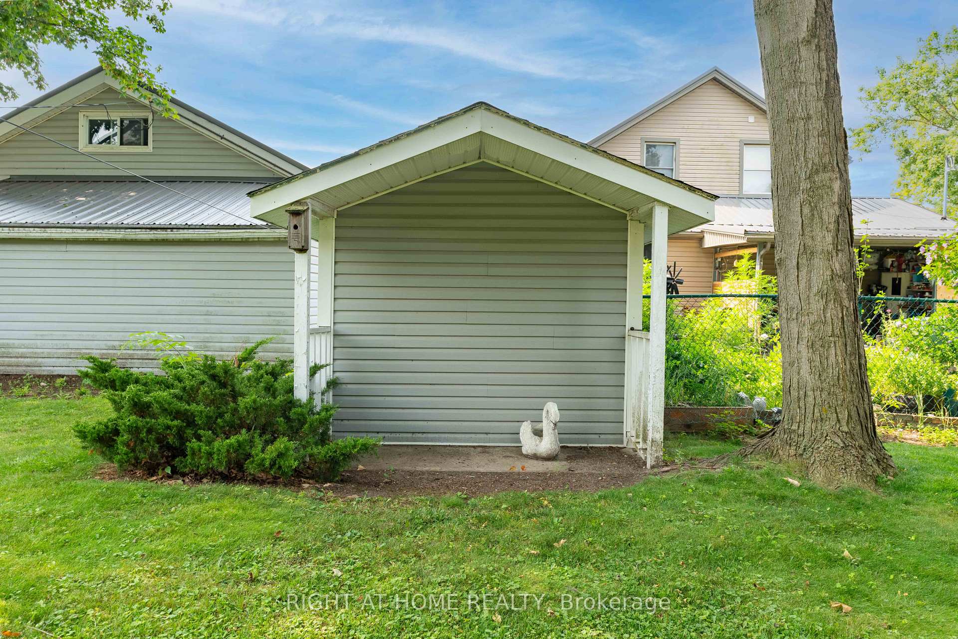 Photo 29 of 335 Talbot Street E, Aylmer — HOMEH
