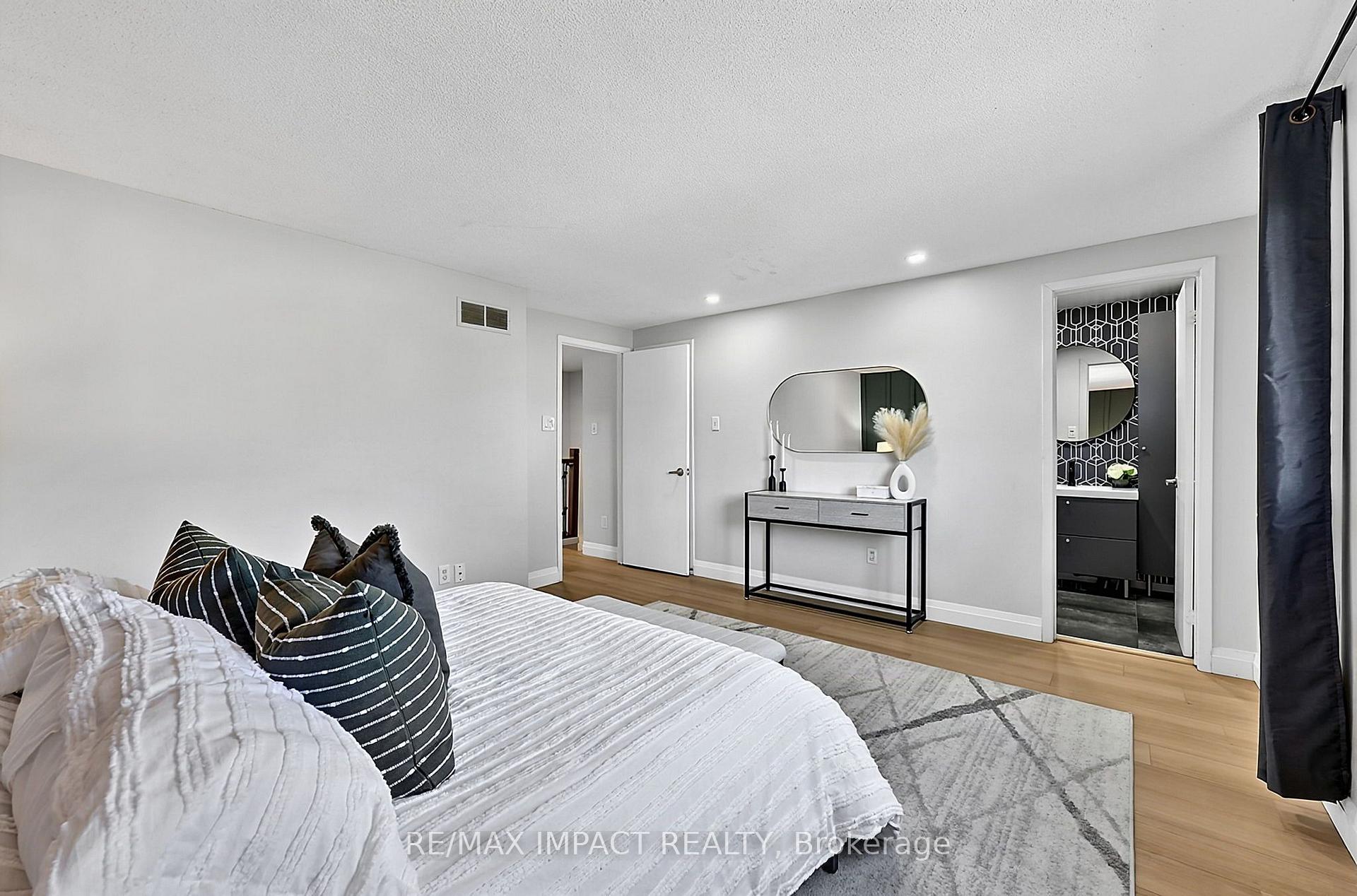 Photo 24 of 74 Yorkville Drive, Clarington, Courtice — HOMEH