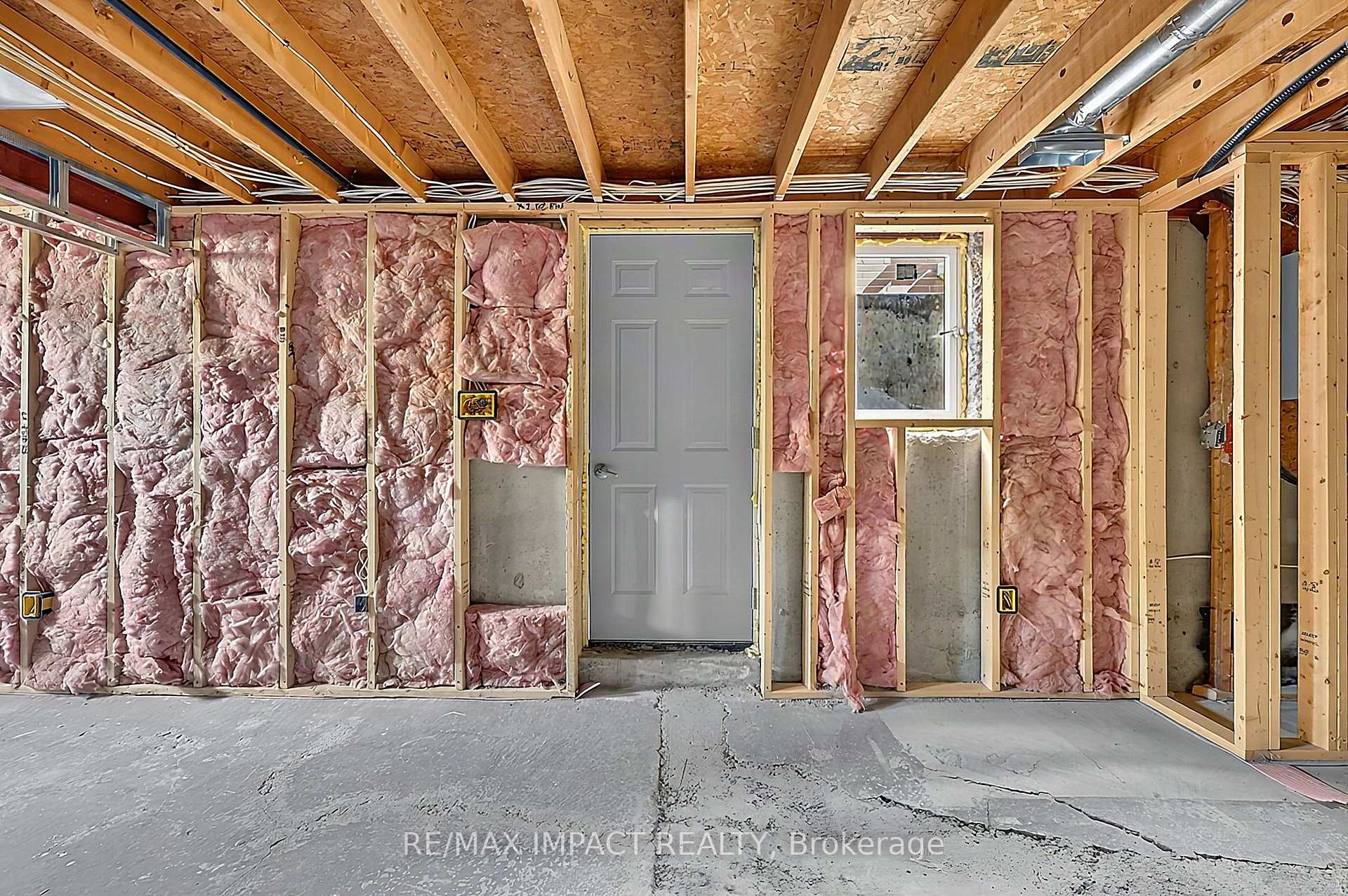 Photo 37 of 74 Yorkville Drive, Clarington, Courtice — HOMEH