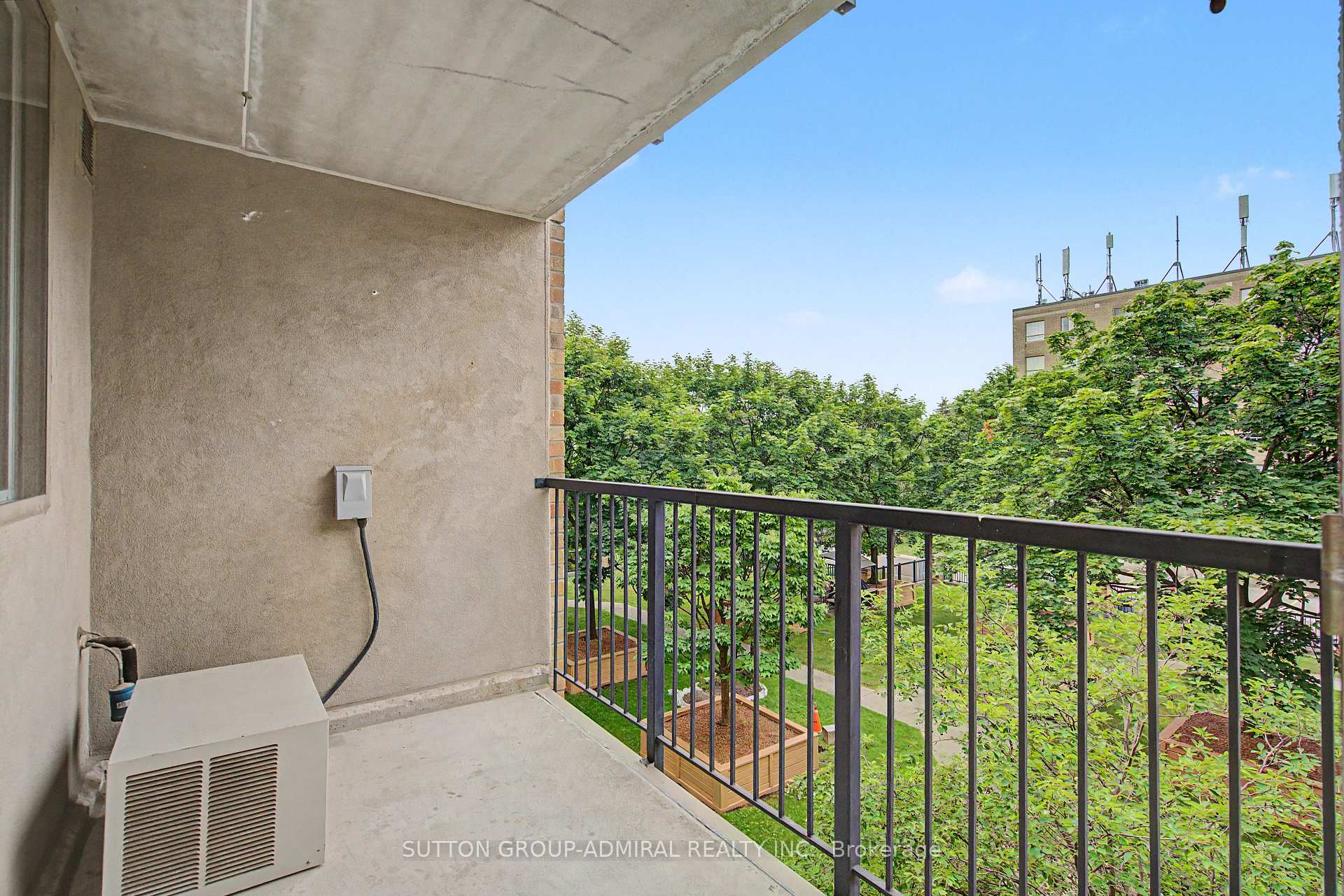 Photo 11 of Unit 311, 3499 Upper Middle Road, Burlington, Headon — HOMEH