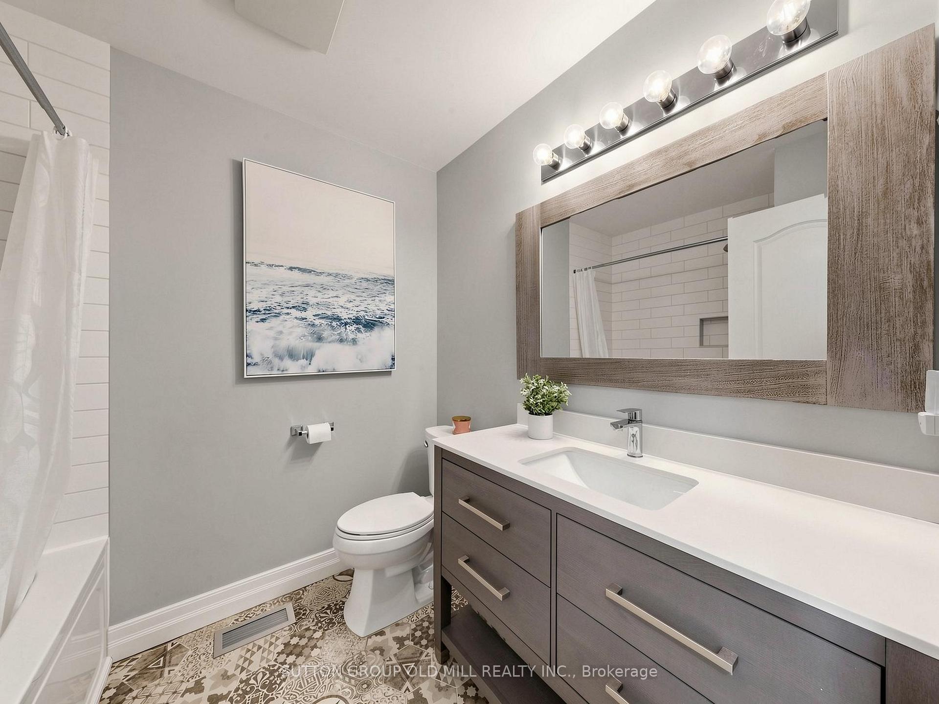 Photo 33 of 42 Bell Manor Drive, Etobicoke, Stonegate-Queensway — HOMEH