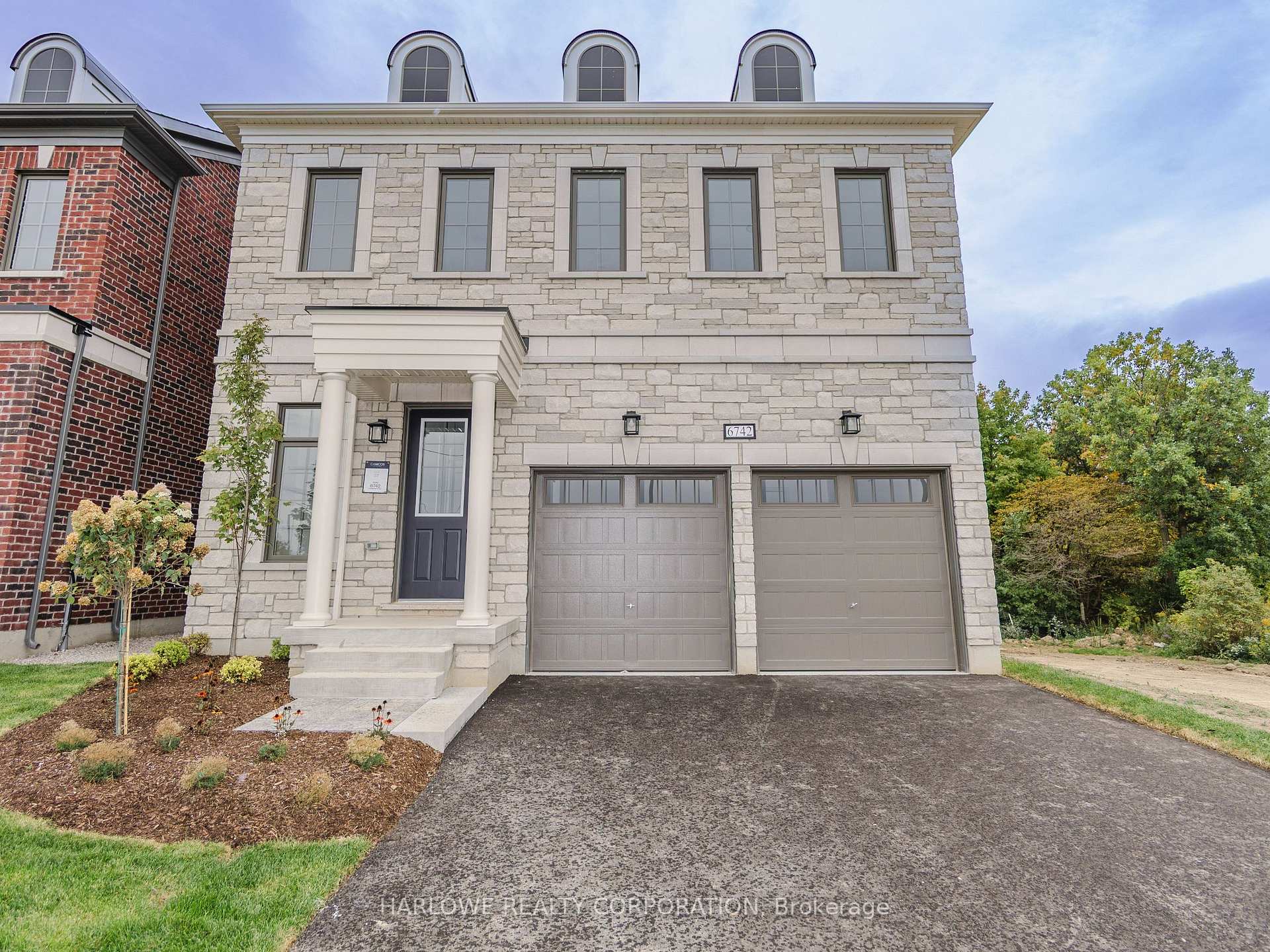 Photo of 6742 Longview Place