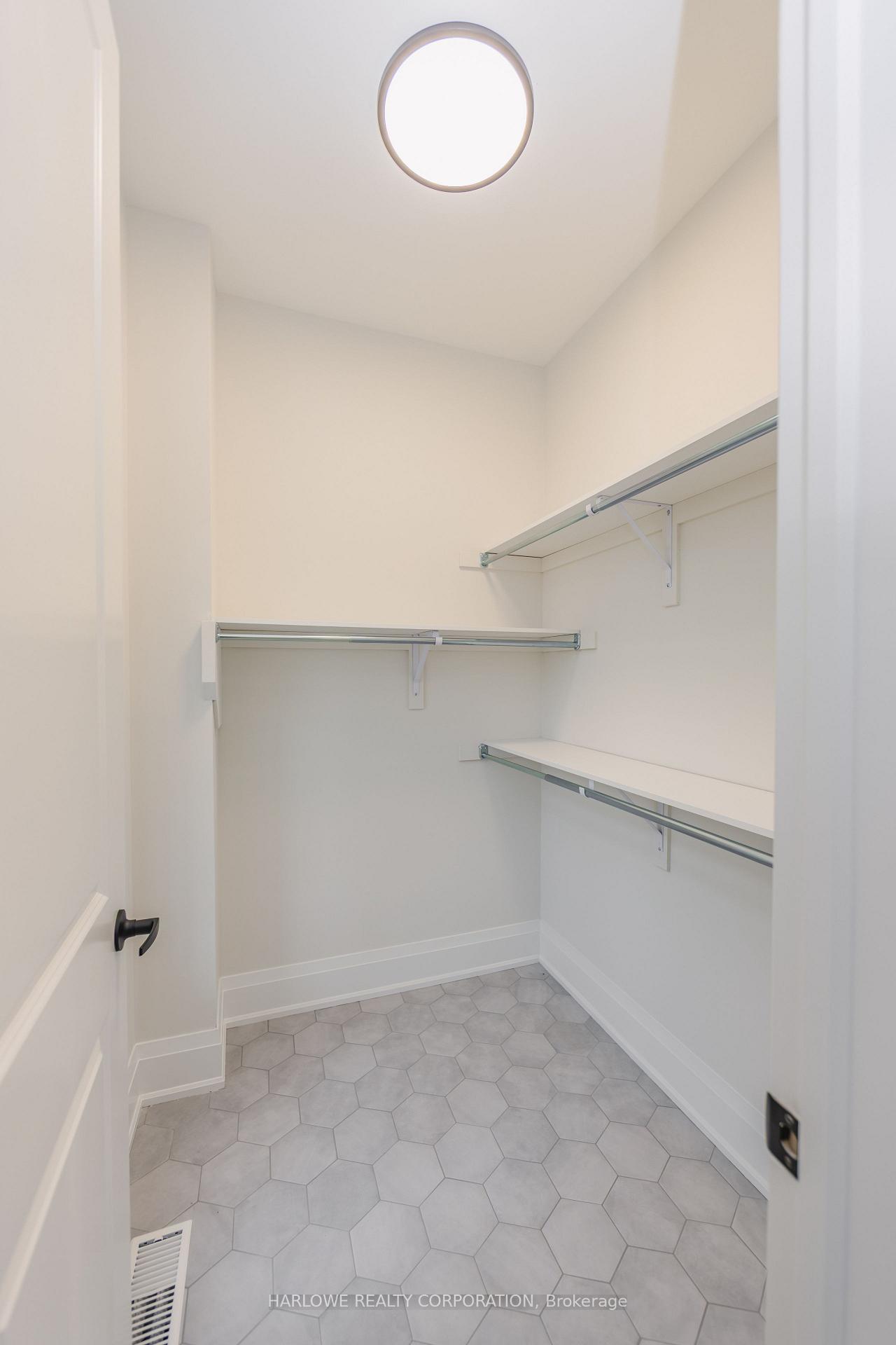 Photo 7 of 6742 Longview Place, Mississauga, Meadowvale Village — HOMEH