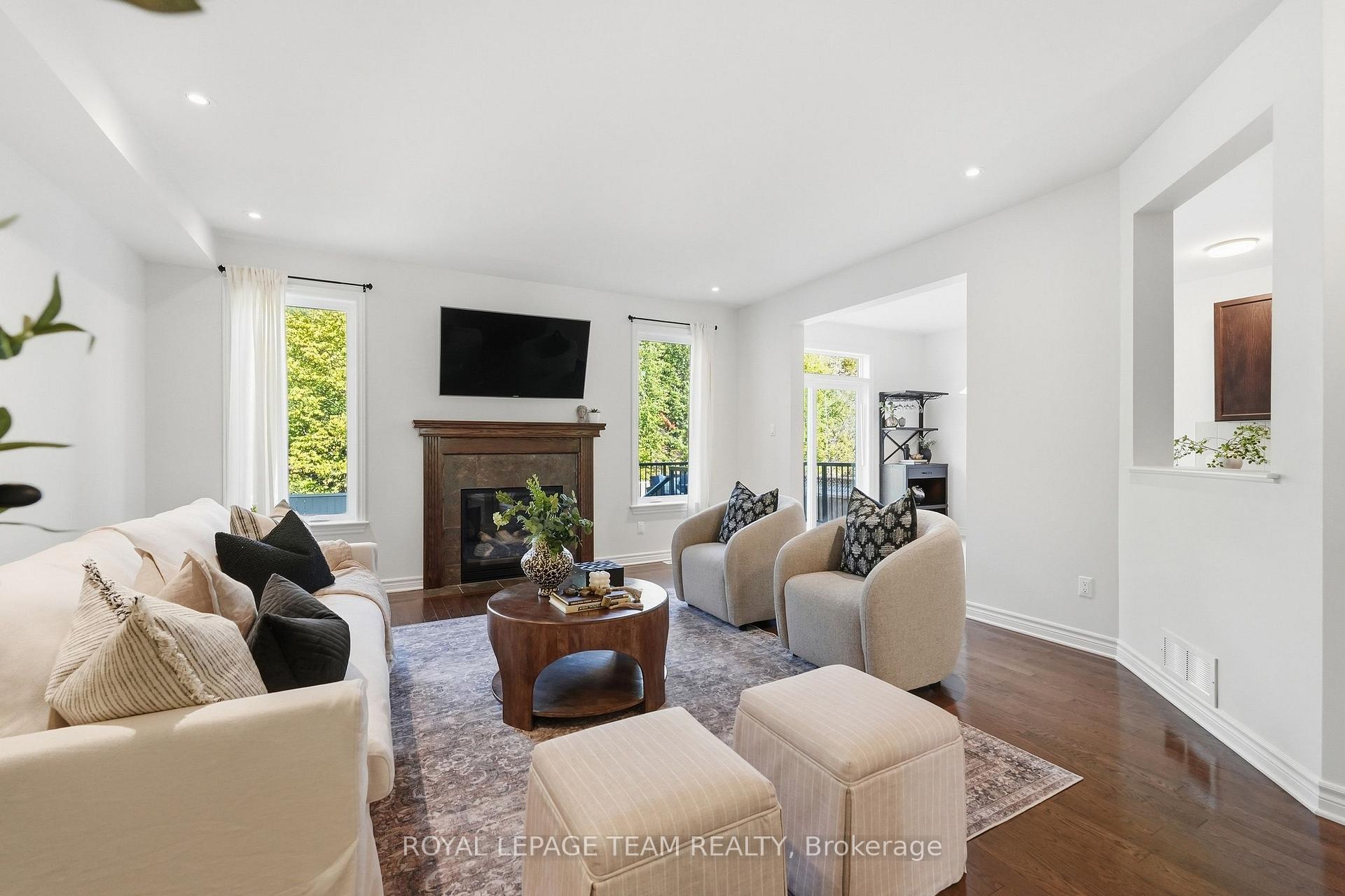 Photo 5 of 708 Eagle Crest Heights, Ottawa, Stittsville (North) — HOMEH