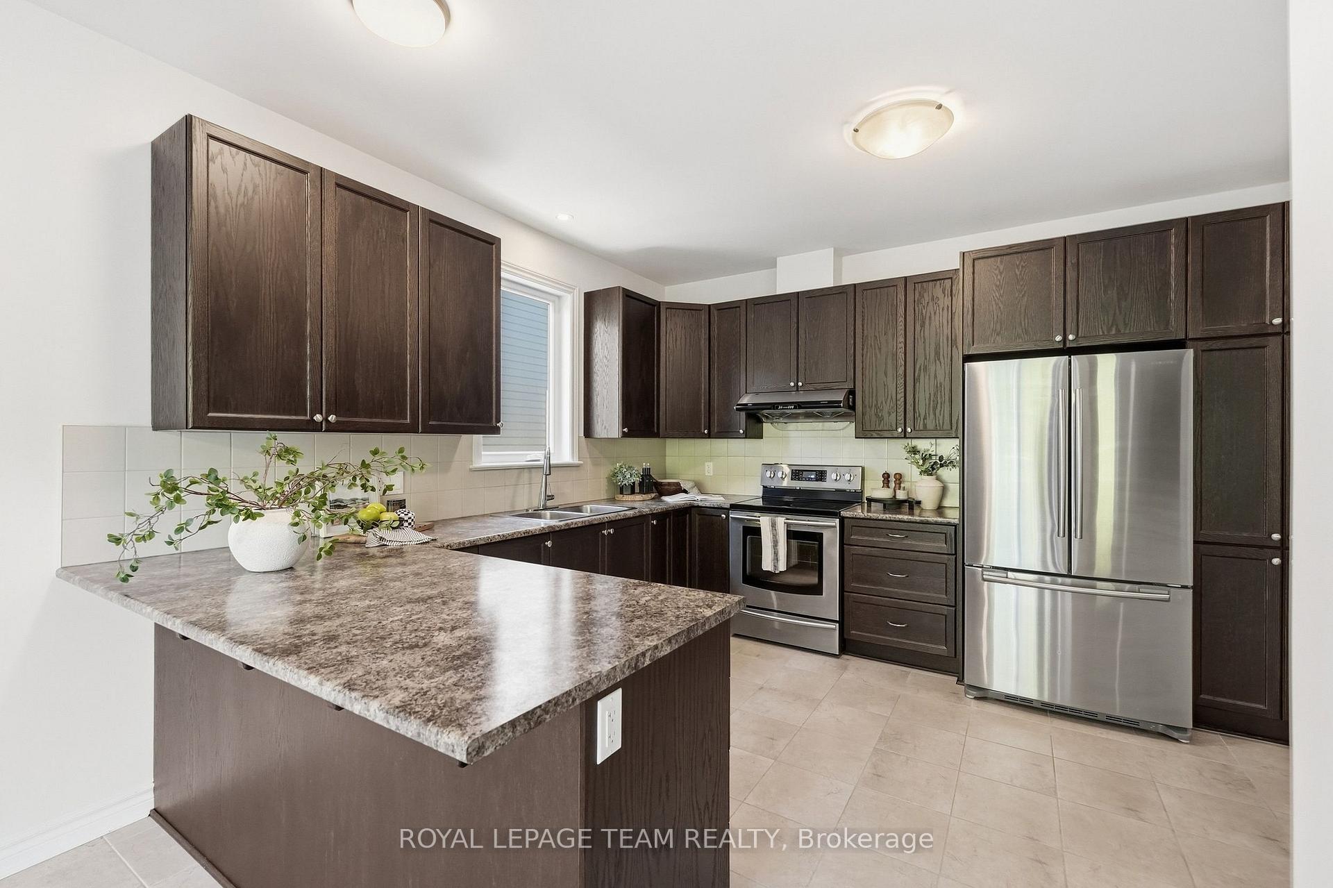 Photo 7 of 708 Eagle Crest Heights, Ottawa, Stittsville (North) — HOMEH