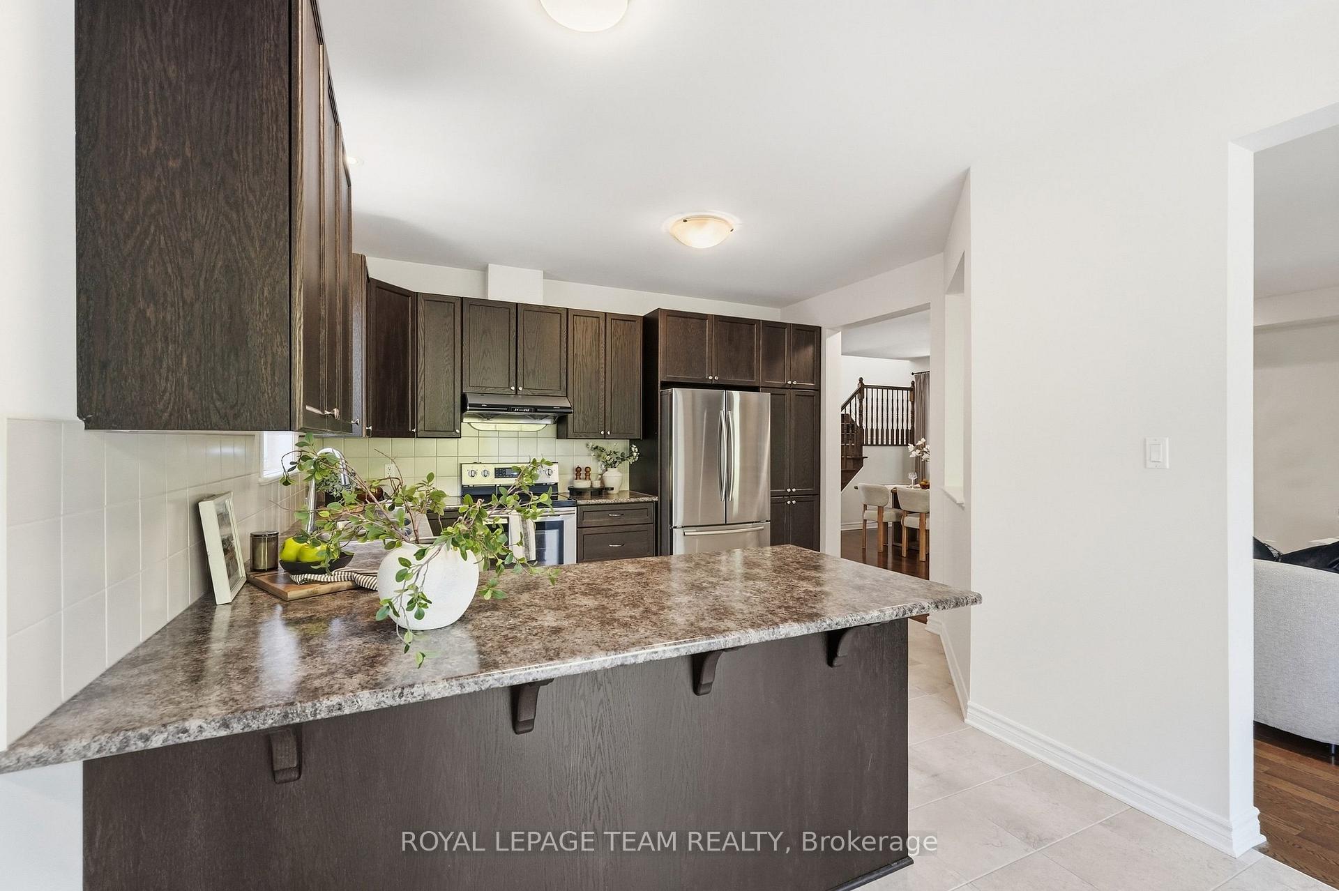 Photo 9 of 708 Eagle Crest Heights, Ottawa, Stittsville (North) — HOMEH