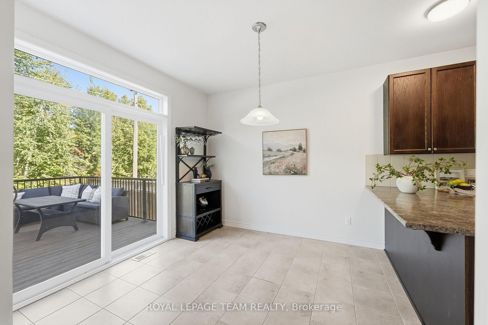 Photo 11 of 708 Eagle Crest Heights, Ottawa, Stittsville (North) — HOMEH