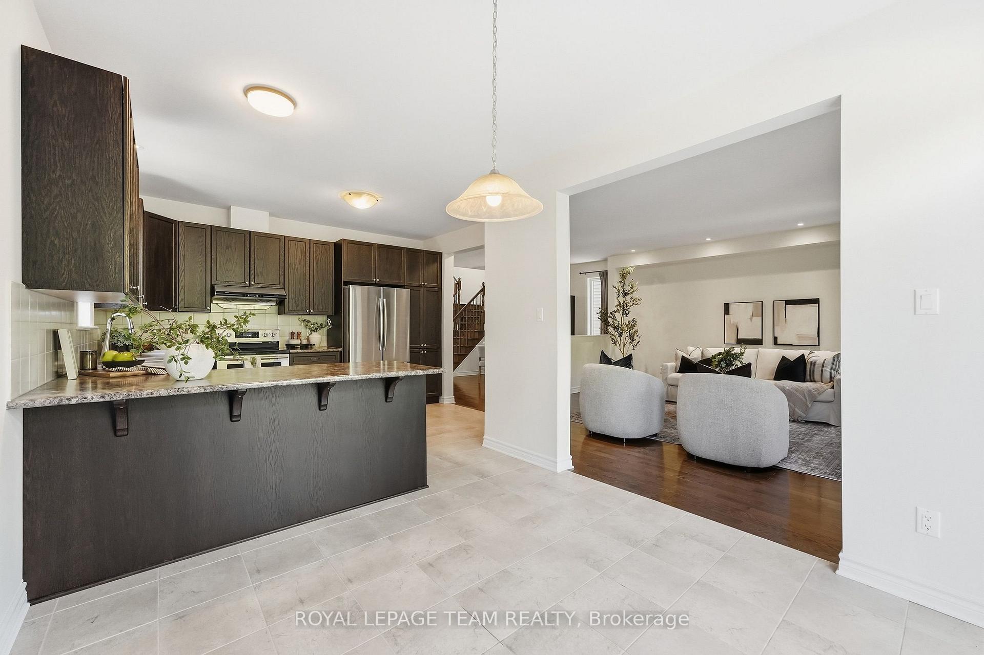 Photo 12 of 708 Eagle Crest Heights, Ottawa, Stittsville (North) — HOMEH