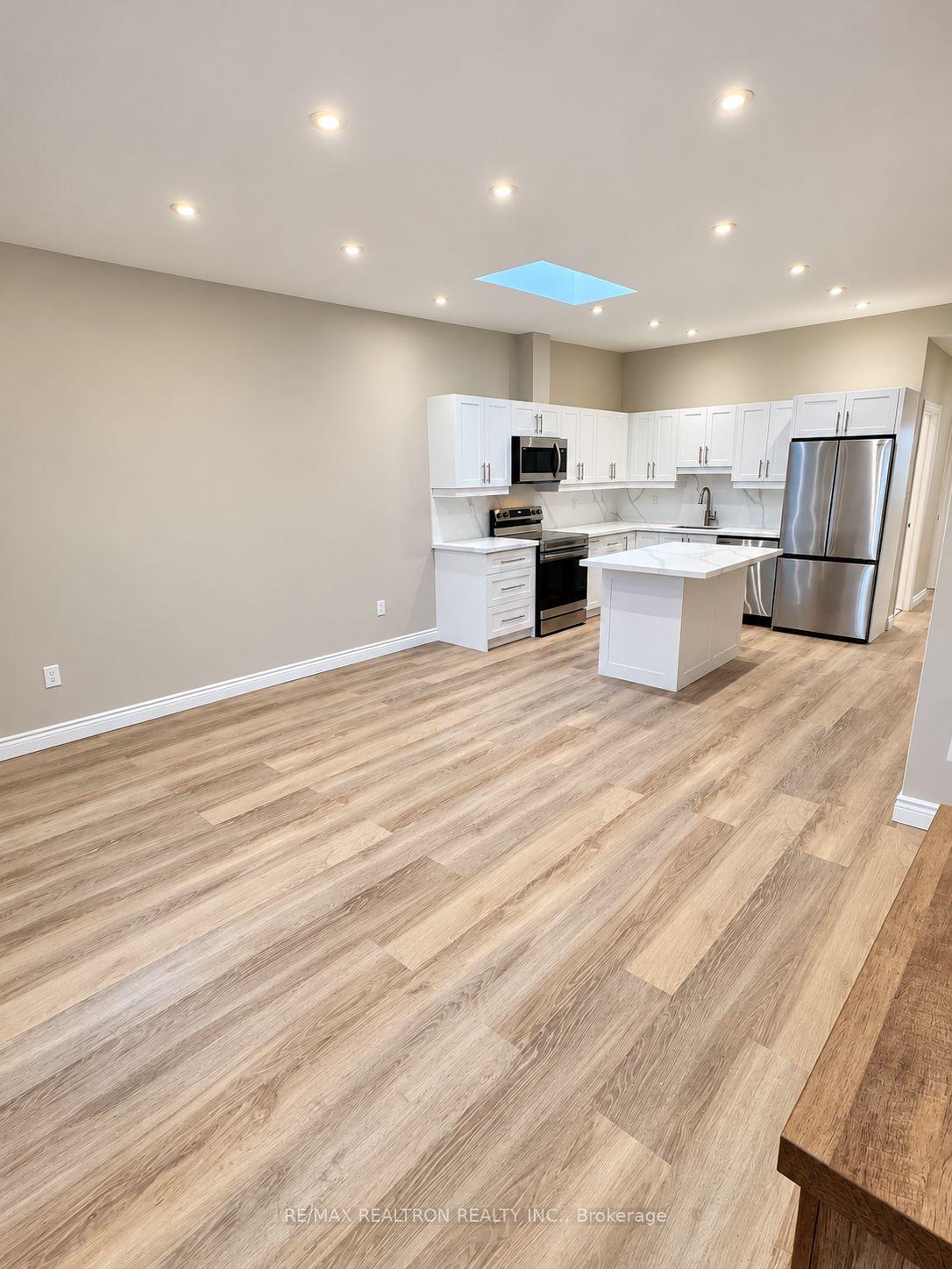 Photo 6 of Unit Upper, 2157 Danforth Avenue, Toronto, East End-Danforth — HOMEH