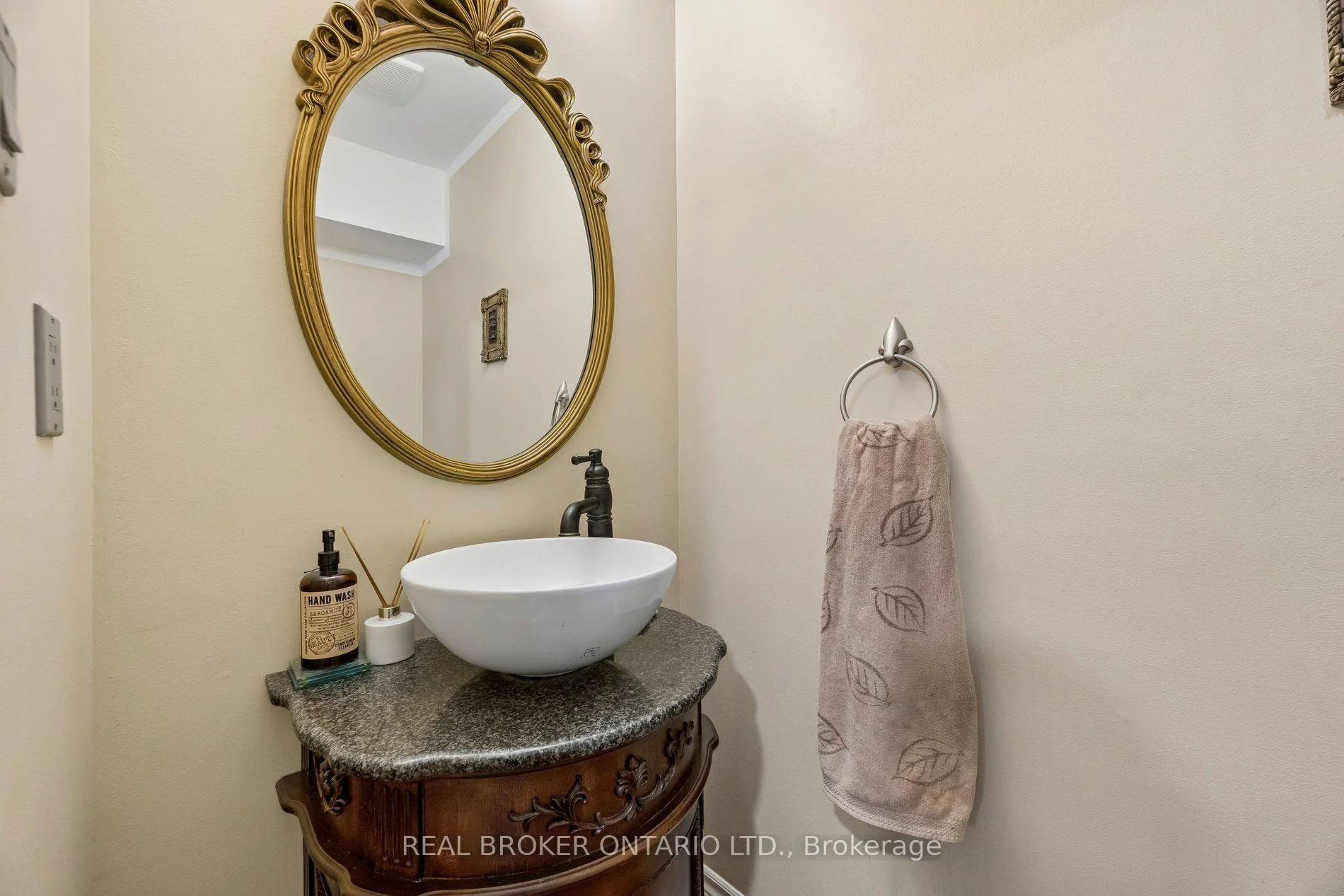 Photo 8 of 22 Ravenscroft Road, Ajax, Central West — HOMEH
