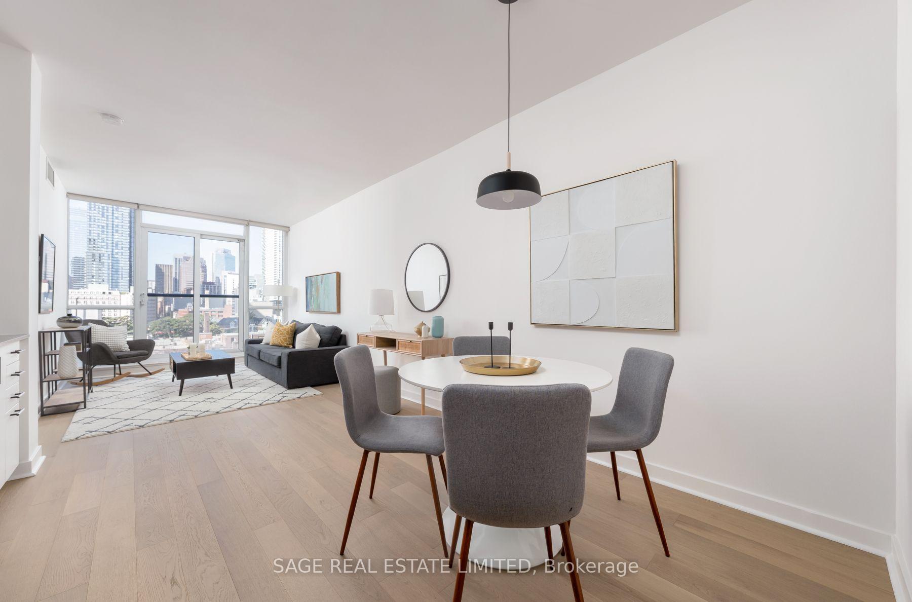 Photo of Unit 905, 320 Richmond Street E