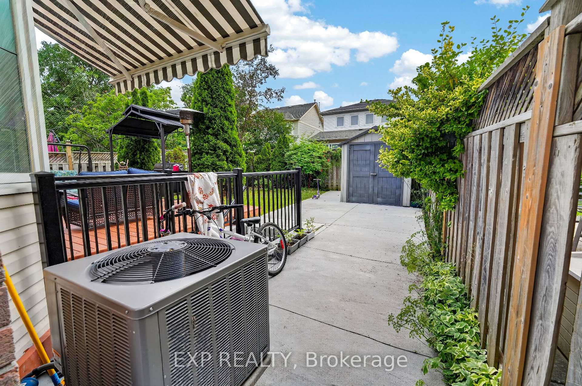 Photo 3 of Unit Basement, 5896 Chorley Place, Mississauga, Central Erin Mills — HOMEH