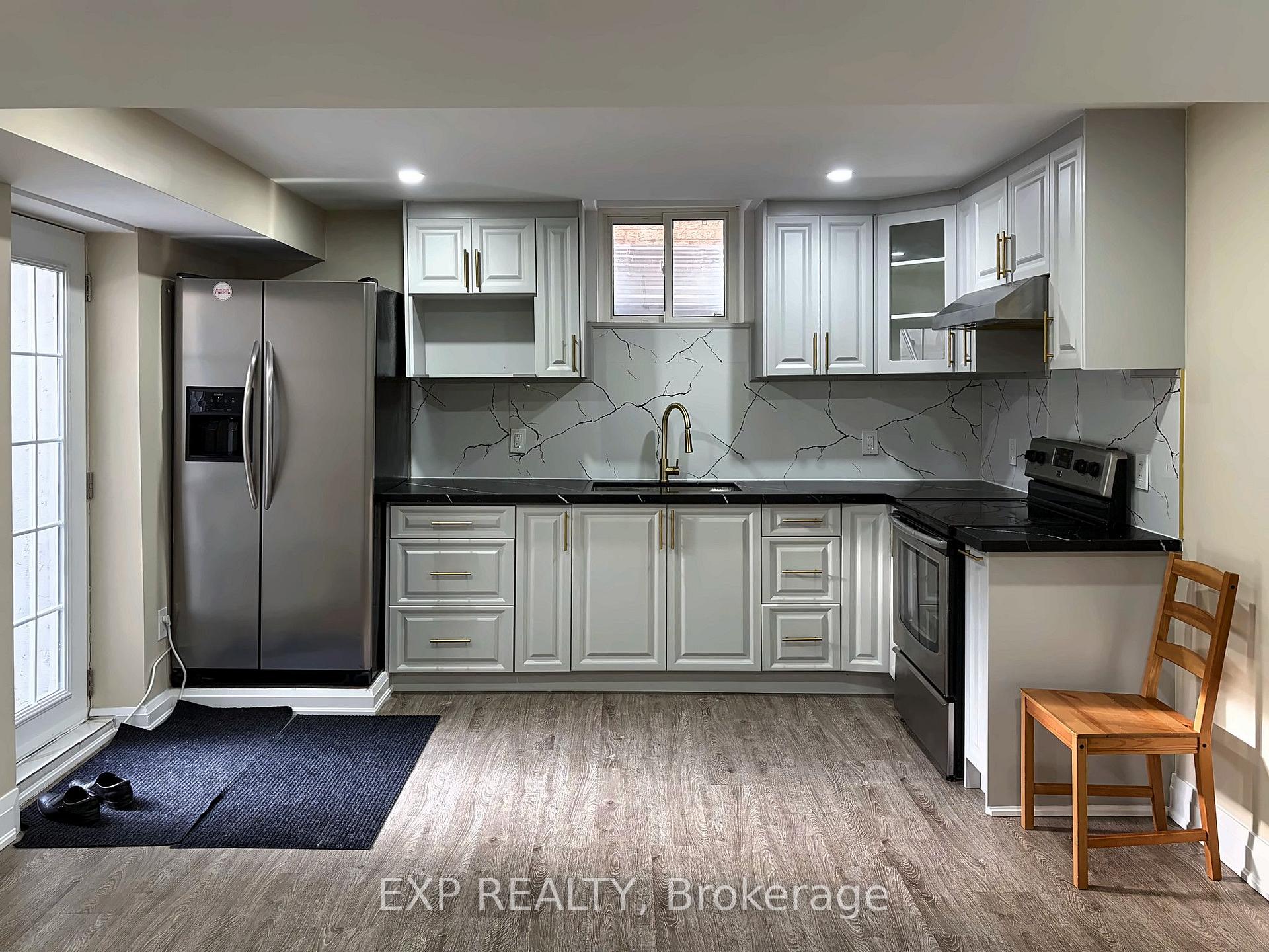 Photo 6 of Unit Basement, 5896 Chorley Place, Mississauga, Central Erin Mills — HOMEH