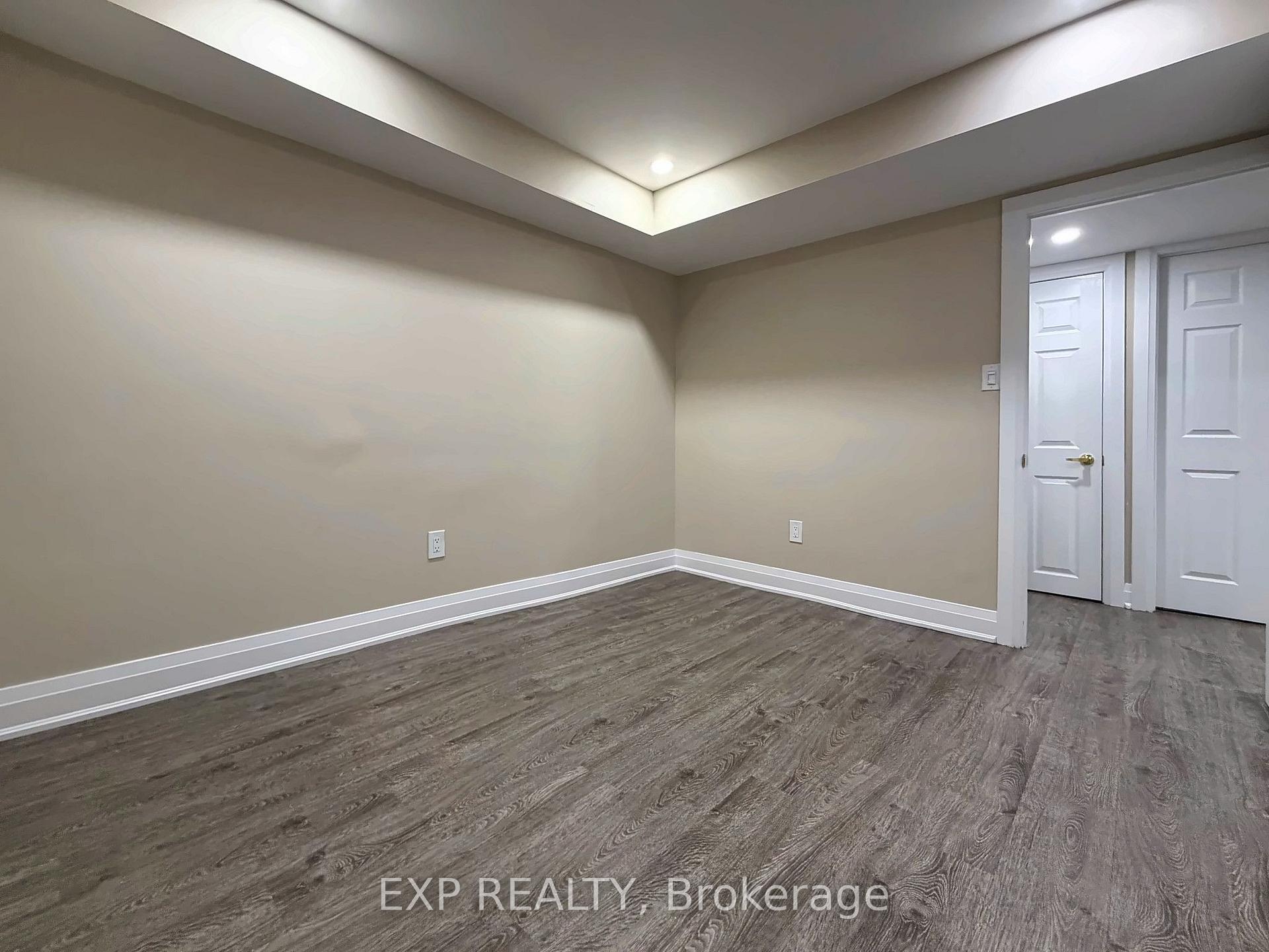Photo 10 of Unit Basement, 5896 Chorley Place, Mississauga, Central Erin Mills — HOMEH