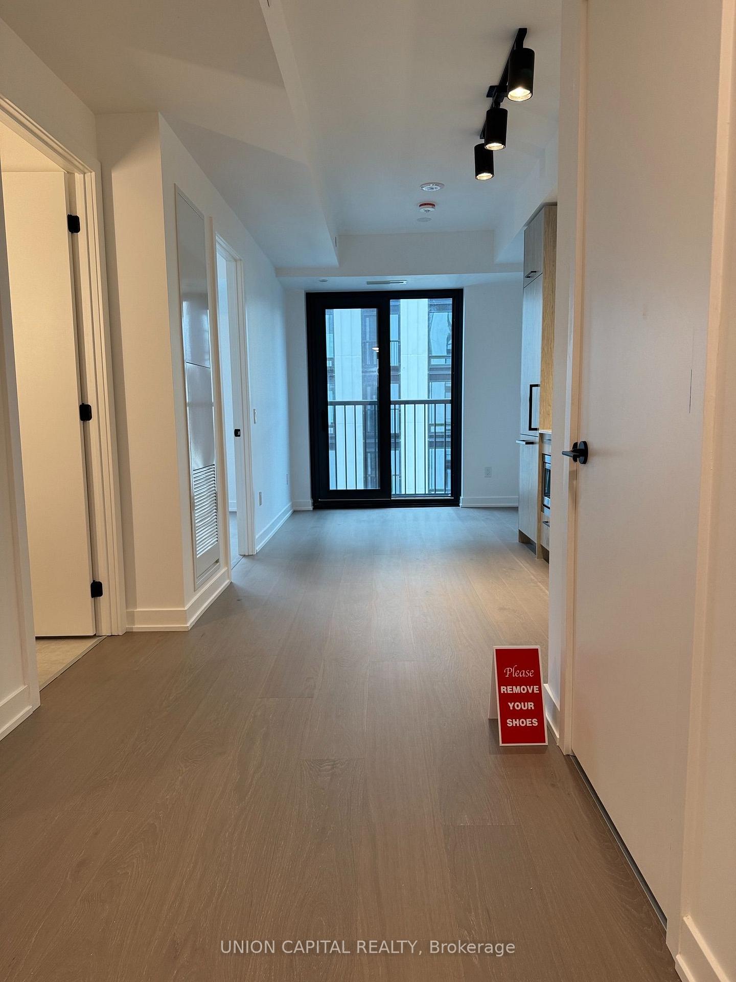 Photo of Unit 2101, 91 Montclair Avenue